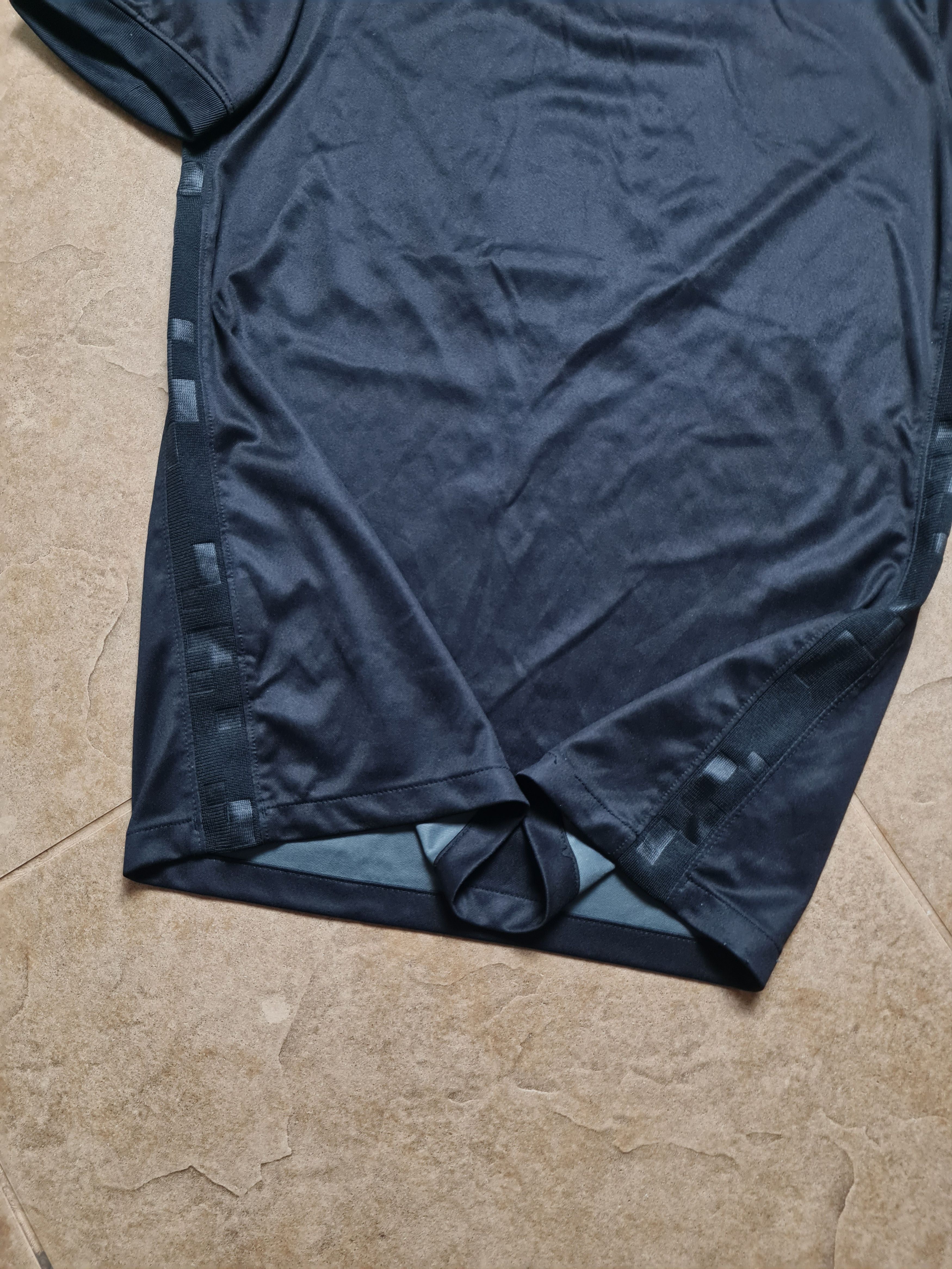 Nike JERSEY PARIS SAINT GERMAIN 2021/2022 NIKE Third Soccer Size US S / EU 44-46 / 1 - 18 Thumbnail