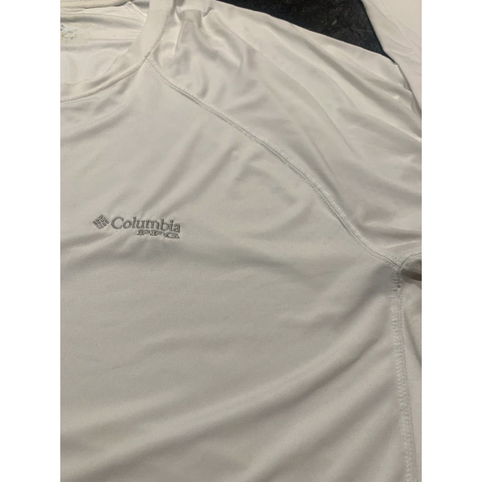 Vintage VINTAGE Men's Columbia PFG Fishing T-Shirt Long Sleeve 2XL White Polyester Shirt Mens Size US XXL / EU 58 / 5 - 3 Thumbnail