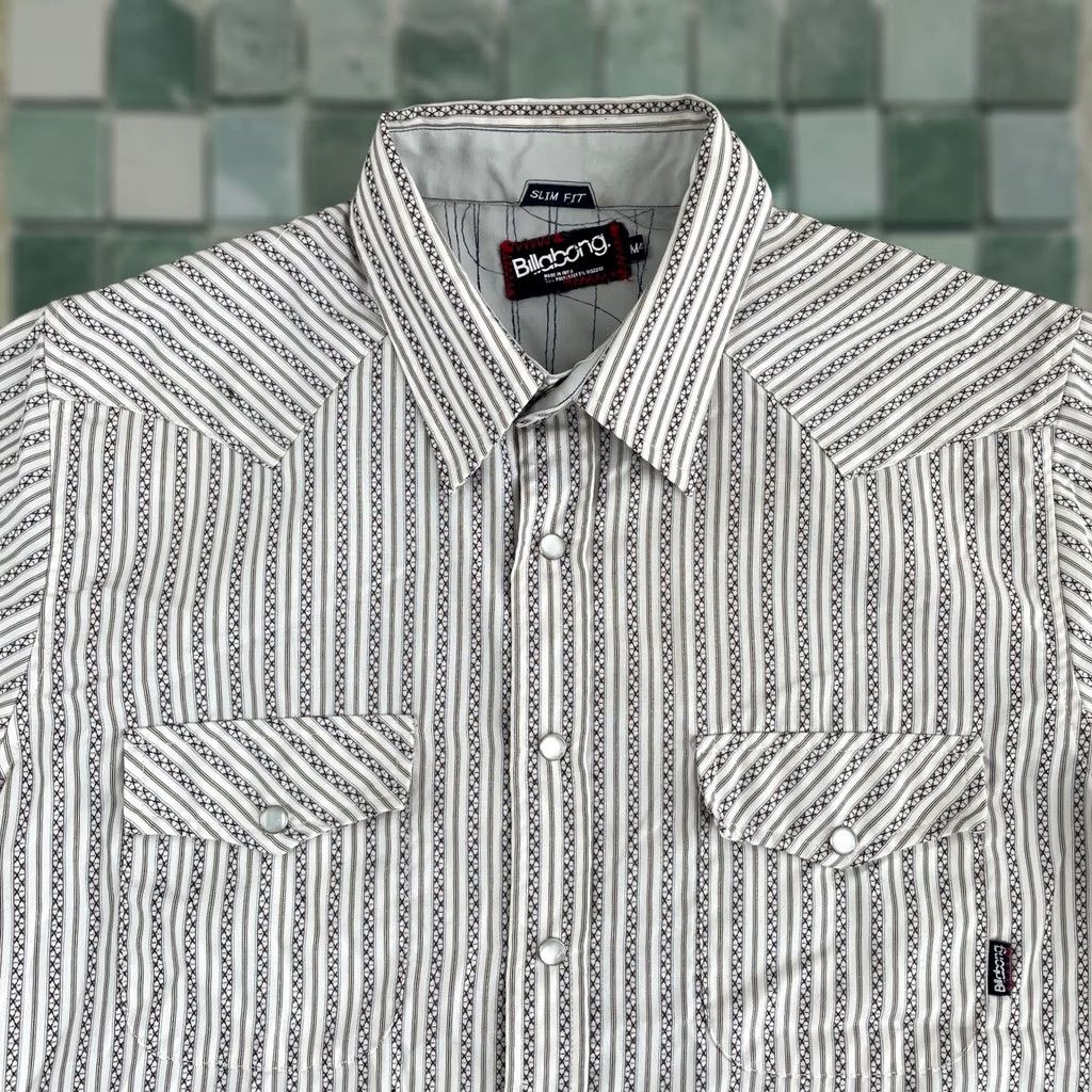 Billabong VINTAGE Billabong Western Shirt Men Medium White Geometric Stripe Slim Fit Pearl Snap Size US M / EU 48-50 / 2 - 1 Thumbnail