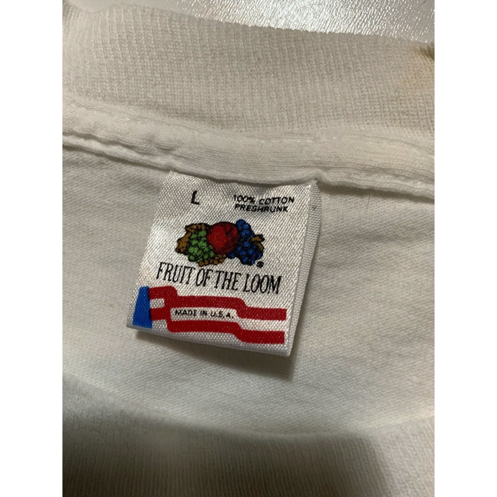 Fruit Of The Loom VINTAGE 1992 KIIS FM Unite Concert T-Shirt Heavy D Luther Vandross LG White Size US L / EU 52-54 / 3 - 6 Thumbnail