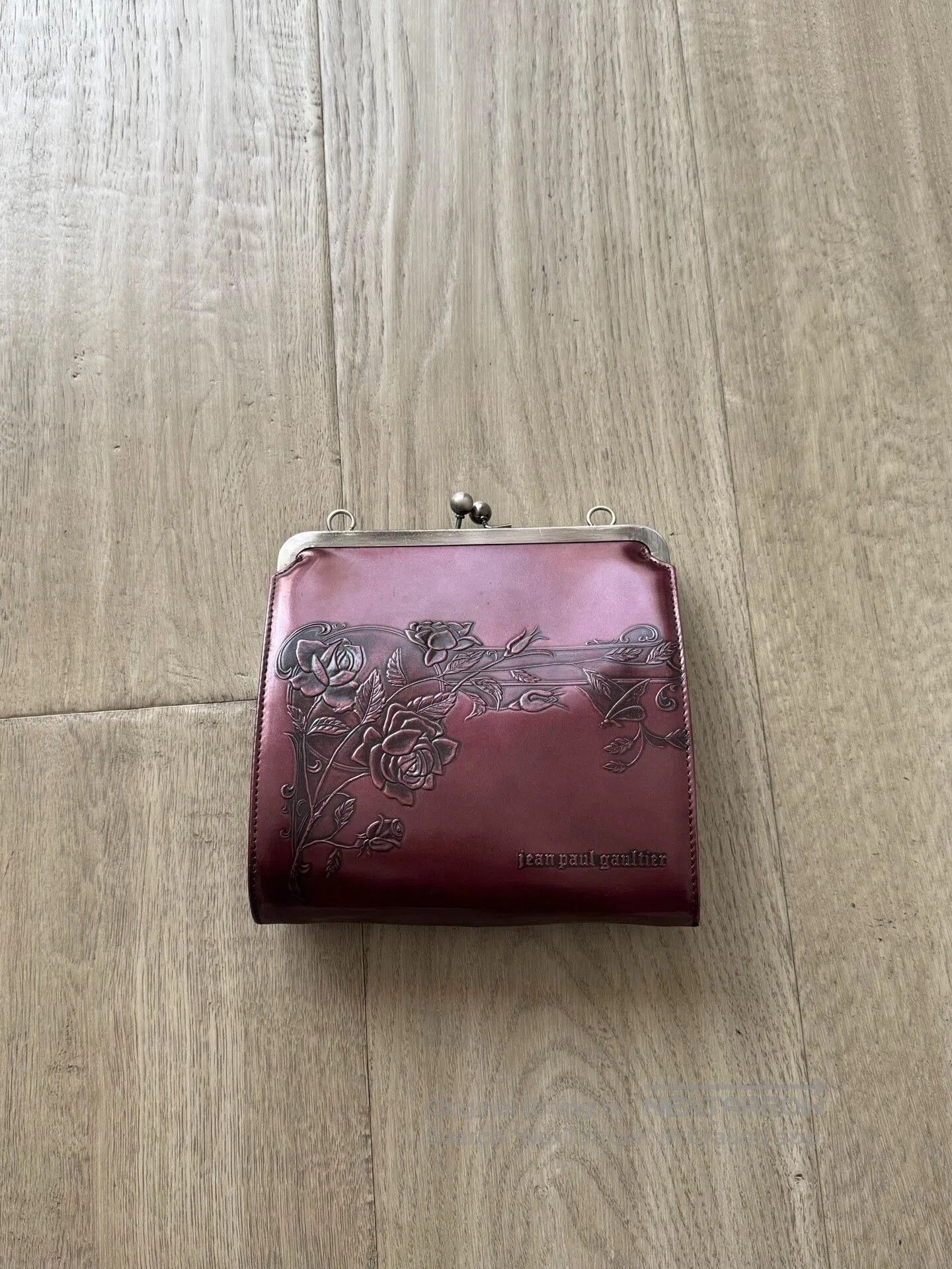 Jean Paul Gaultier Jean Paul Gaultier Wine Red Rose Clasp Bag. Size ONE SIZE - 2 Thumbnail