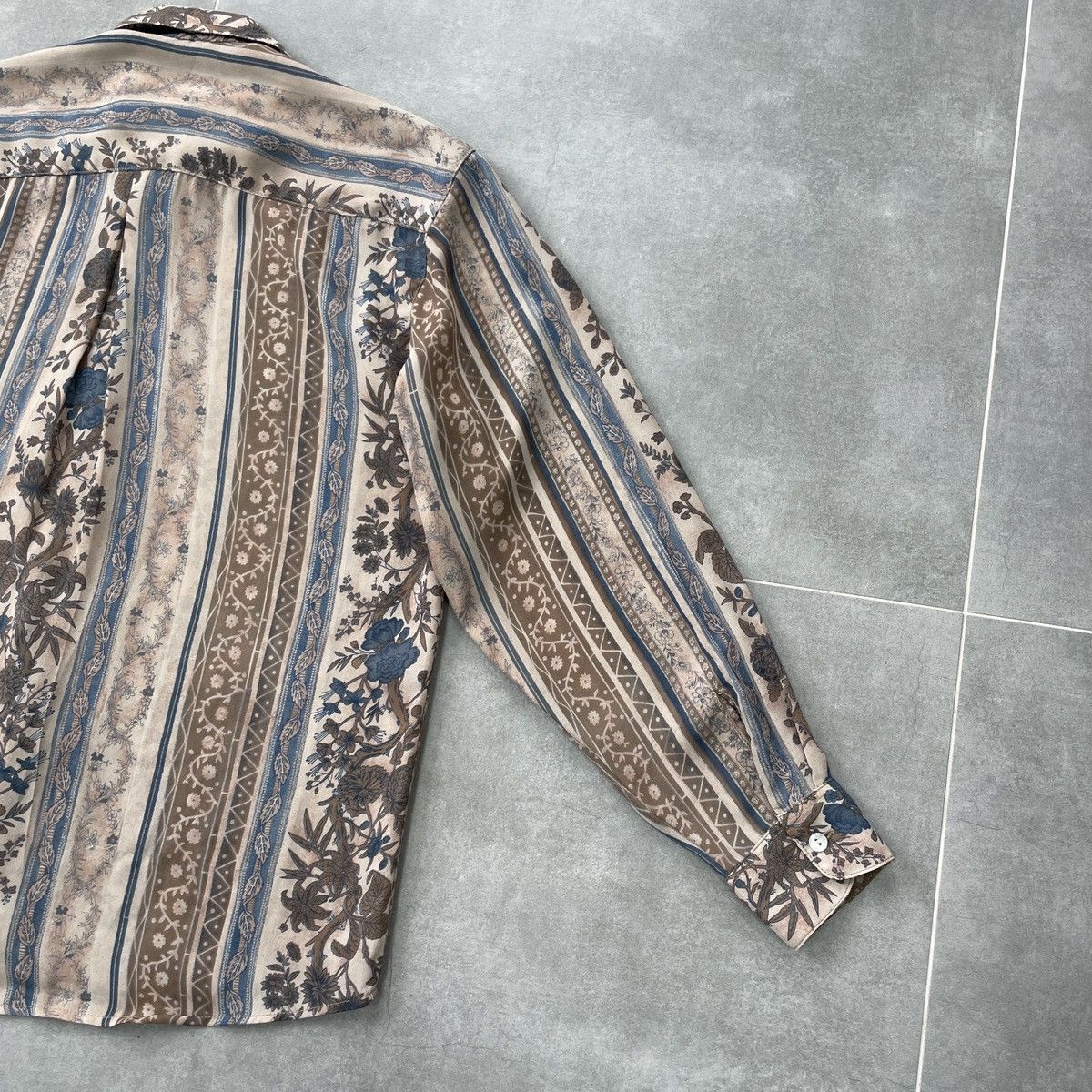 Calvin Klein × Vintage Vintage Calvin Klein Sport women Button Shirt Size M Size M / US 6-8 / IT 42-44 - 18 Thumbnail