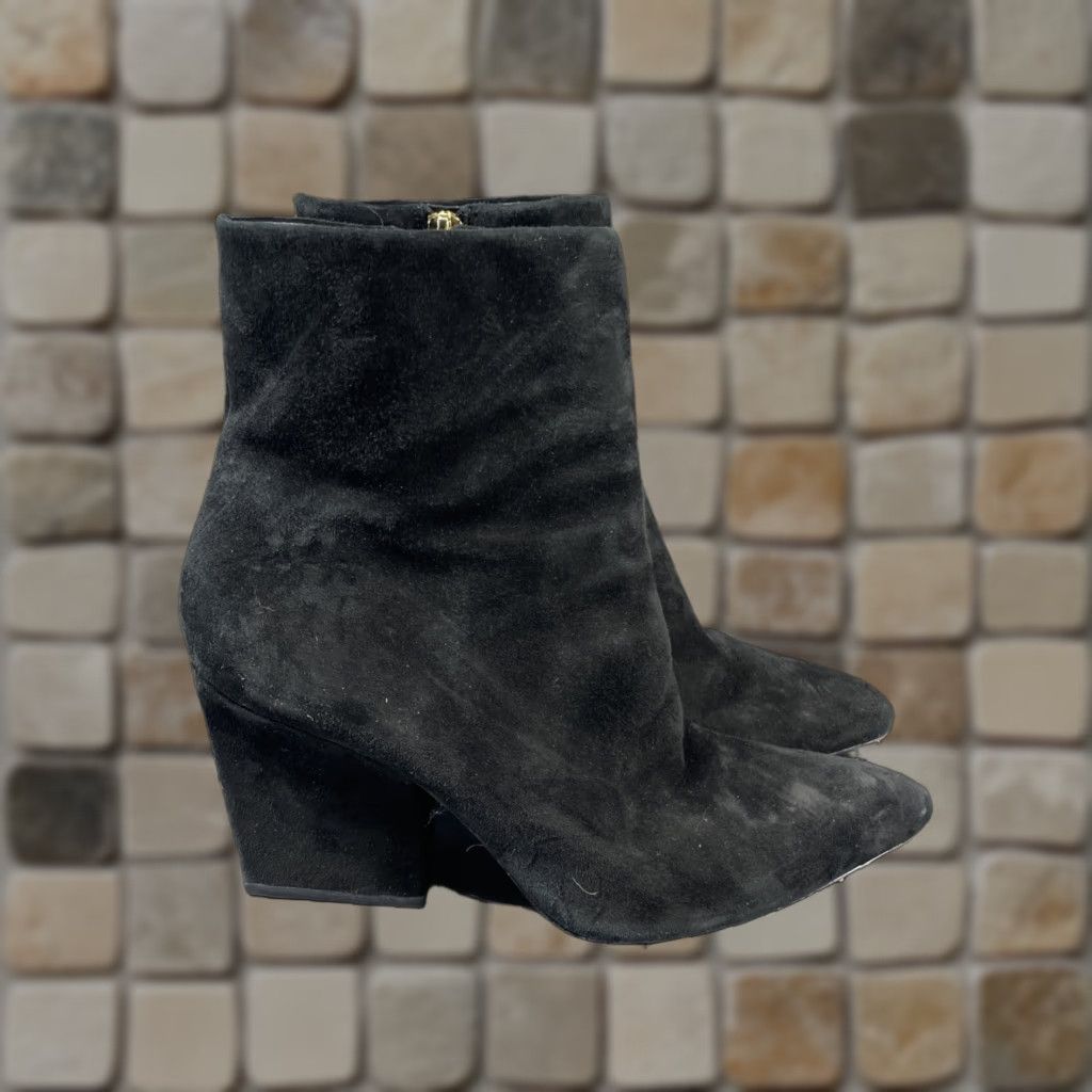 Alexander Wang Alexander Wang Black Suede Booties Women Size 38 EU 7.5 US Pointed Toe High Block Heel Ankle Zip Casual Size US 8 / IT 38 - 1 Thumbnail