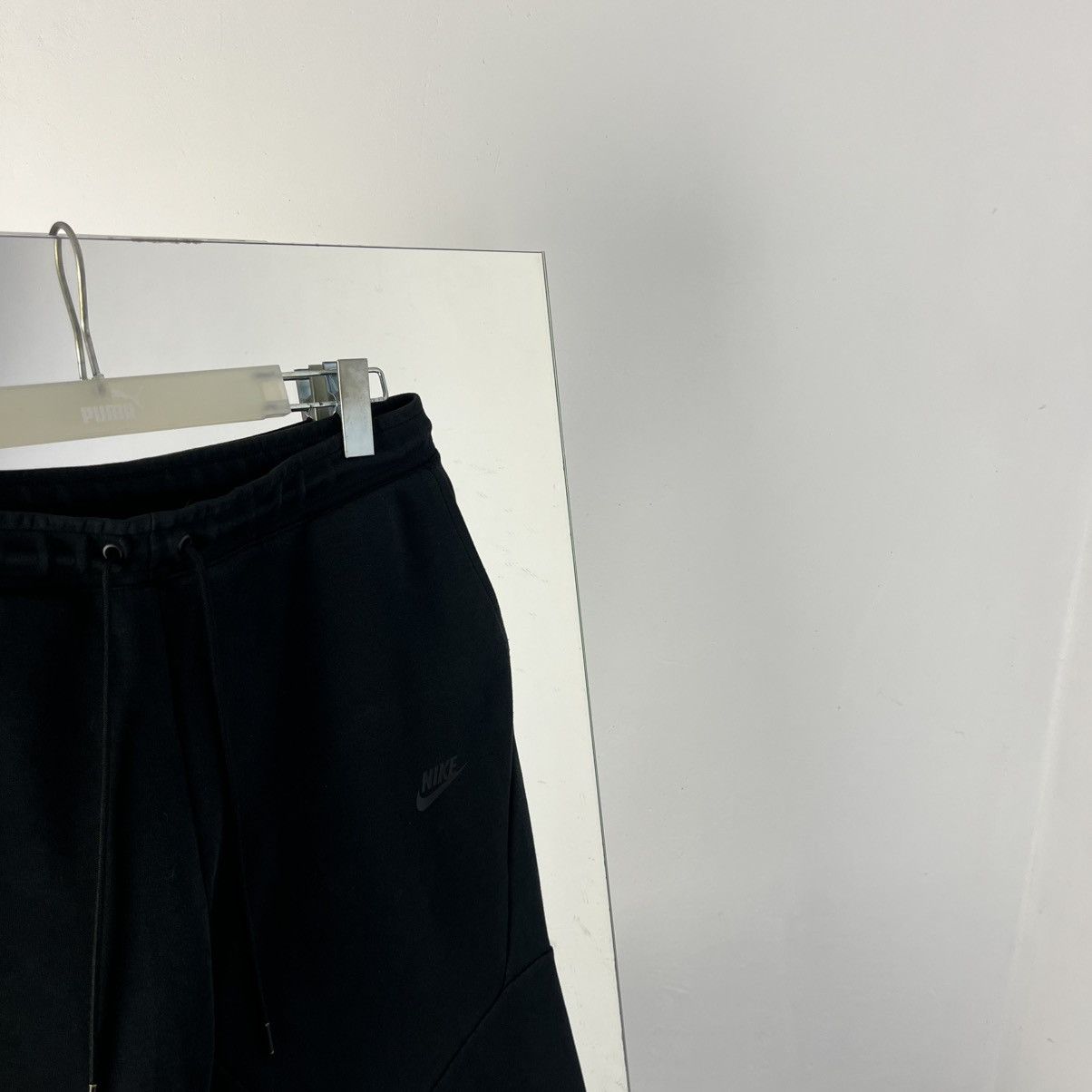 Nike Nike Tech Fleece Mini Logo Drill Sweatpants Size US 32 / EU 48 - 3 Thumbnail