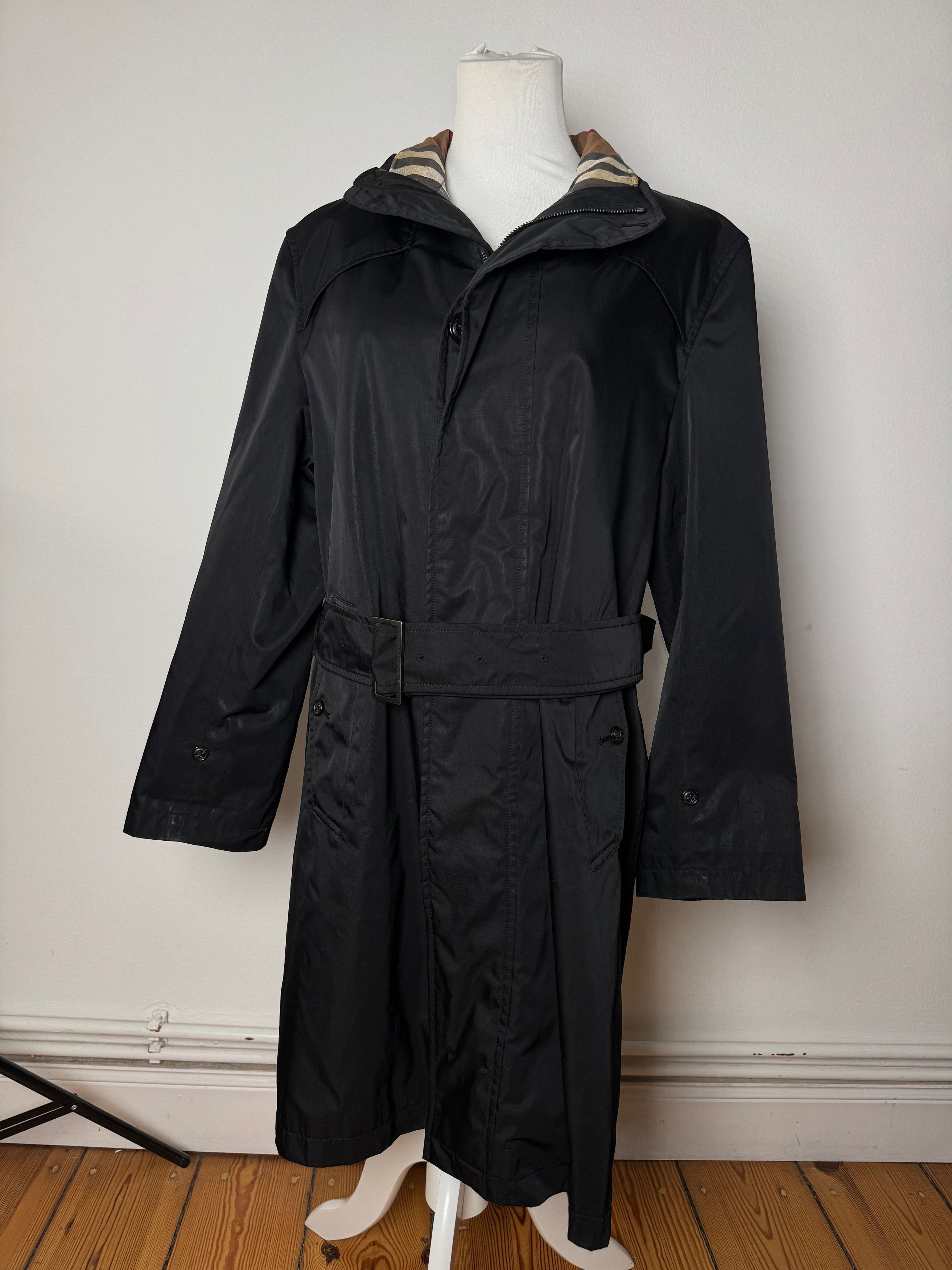 Burberry Vintage Trenchcoat Black Size S / US 4 / IT 40 - 1 Thumbnail