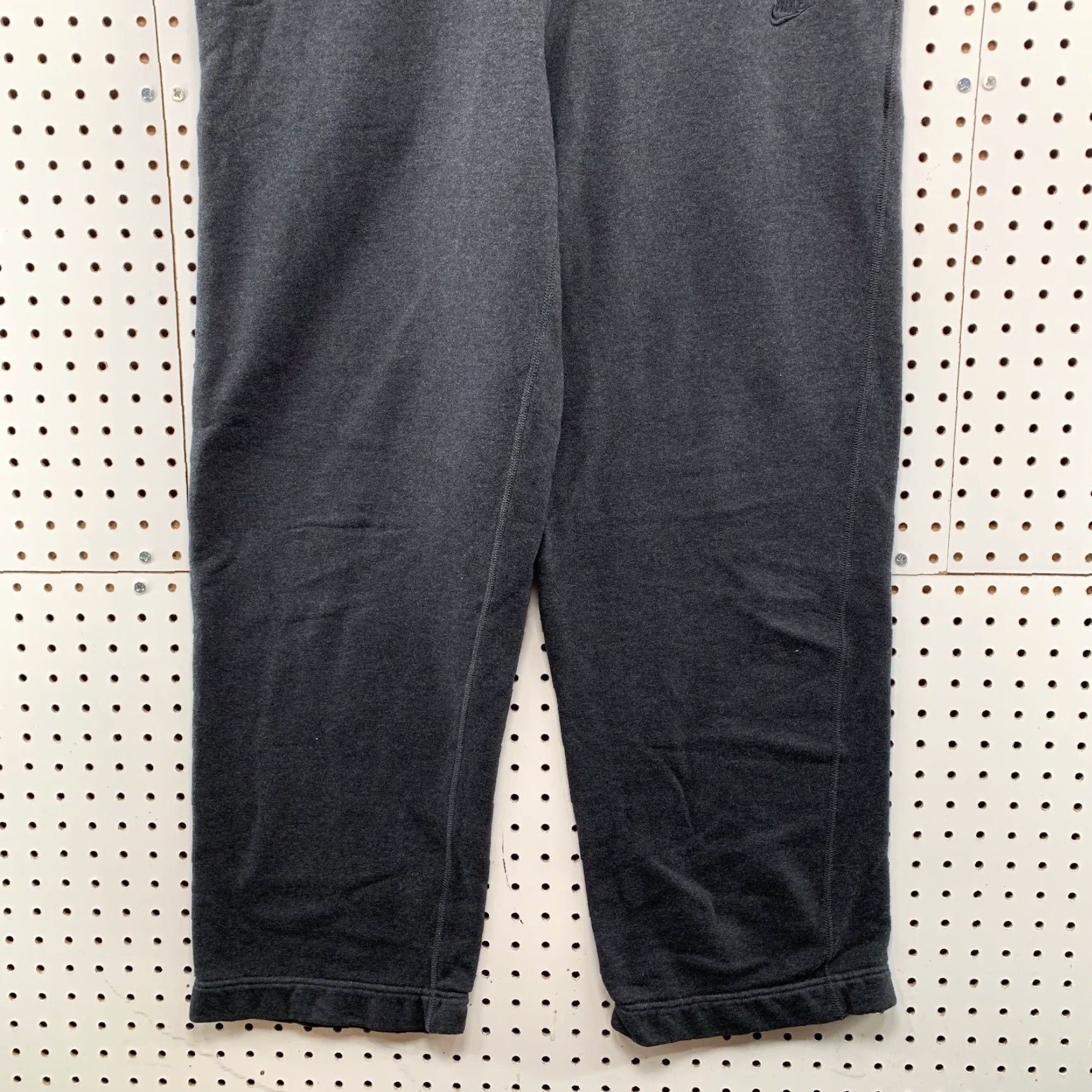 Nike Nike Sweatpants Mens Wide-Leg Gray Fleece Elastic Waist Relaxed 33x31 Size L Size US 33 - 5 Thumbnail