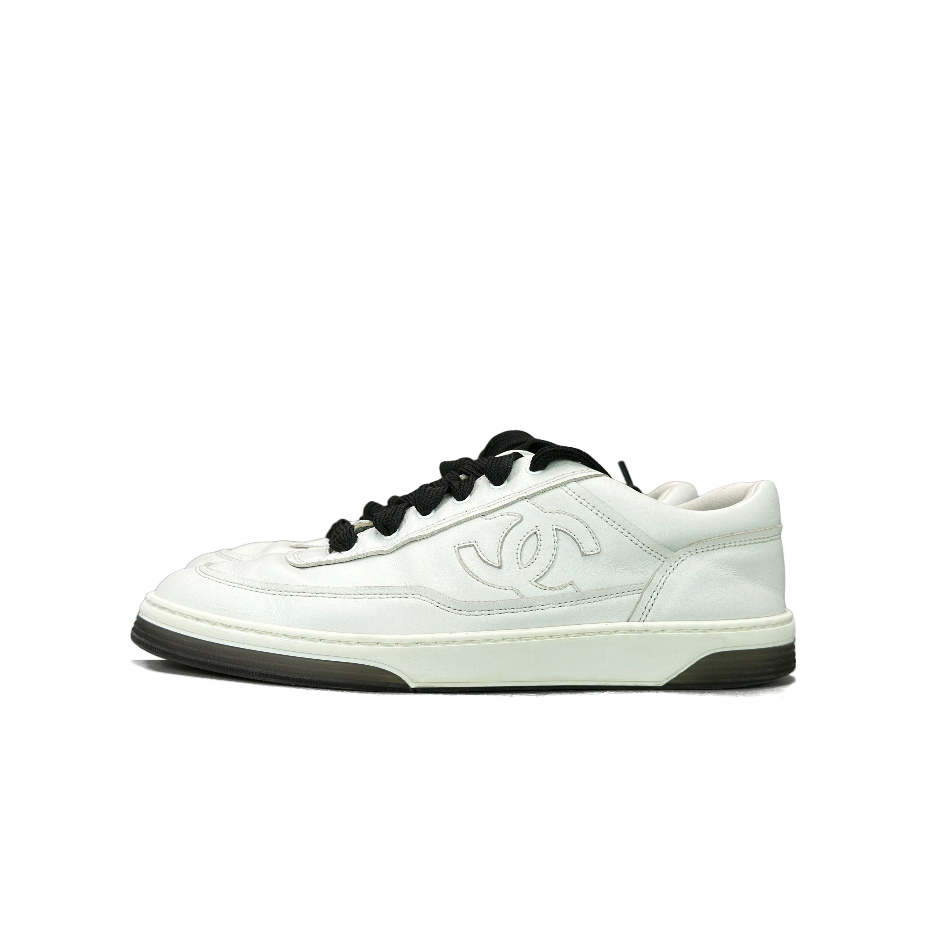 Chanel Chanel CC Logo Leather Low-Top Sneakers Size 40 Size US 10 / IT 40 - 1 Thumbnail