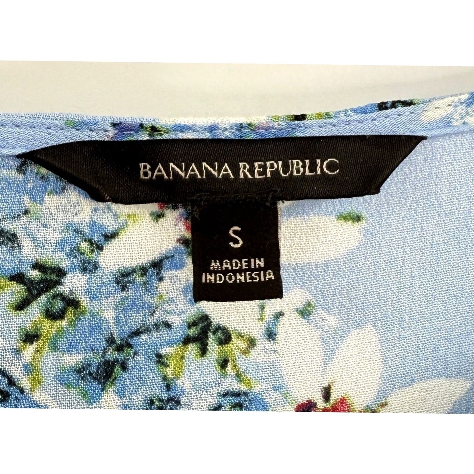 Banana Republic Banana Republic Floral Peplum Top Sm Light Blue Keyhole Tie Sleeve Romantic Boho Size S / US 4 / IT 40 - 2 Thumbnail
