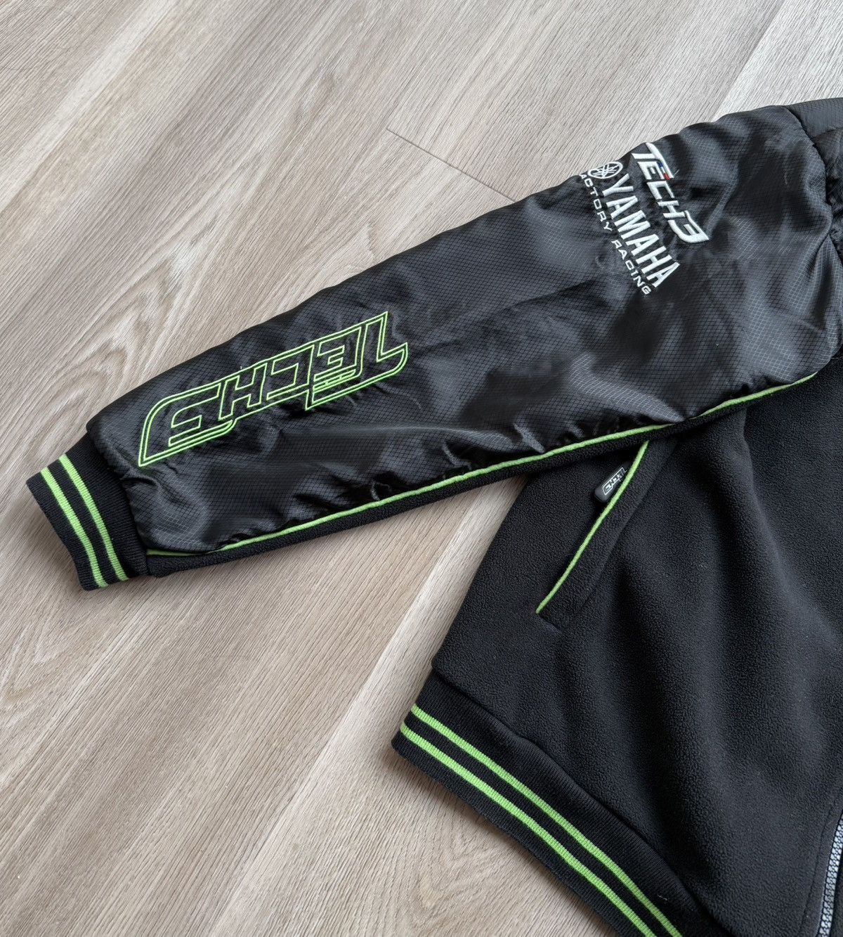 Yamaha Yamaha Tech 3 Monster Energy Moto GP Black Fleece Jacket Size US M / EU 48-50 / 2 - 2 Thumbnail