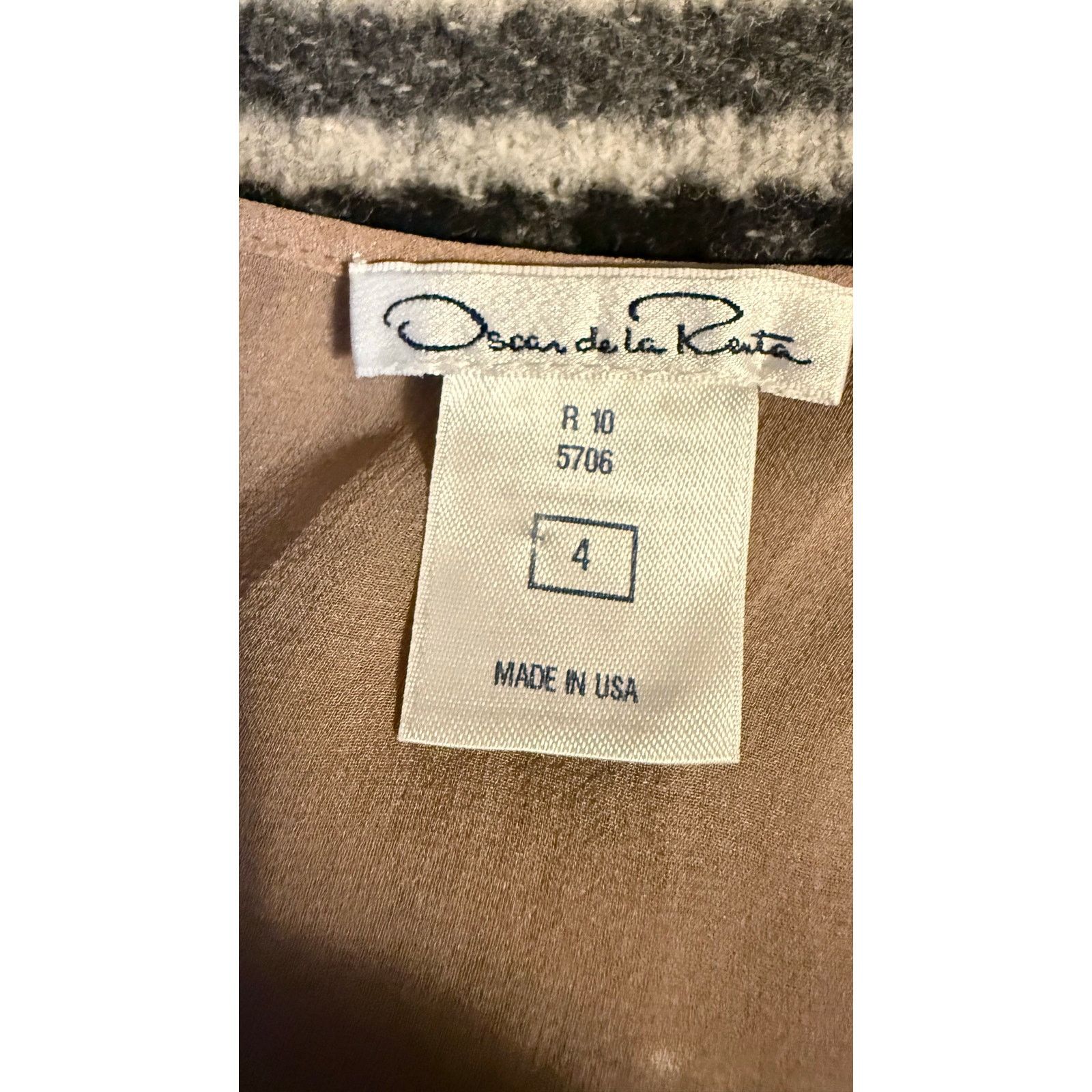 Oscar De La Renta Oscar de la Renta silk ruffled camisole size 4 $535 Size S / US 4 / IT 40 - 8 Thumbnail