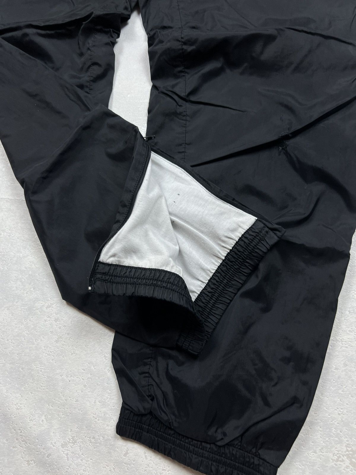 Nike 90s Nike Retro Logo Vintage Y2K Parachute Nylon Pants Size US 30 / EU 46 - 8 Thumbnail