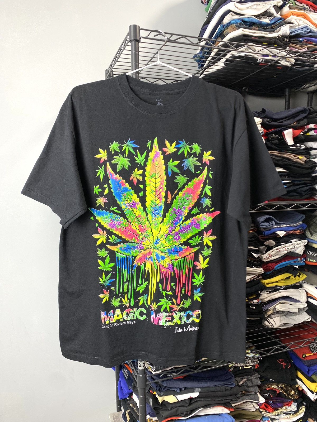Band Tees Vintage Psychedelic LSD Marijuana Weed Art T Shirt Size US L / EU 52-54 / 3 - 1 Thumbnail