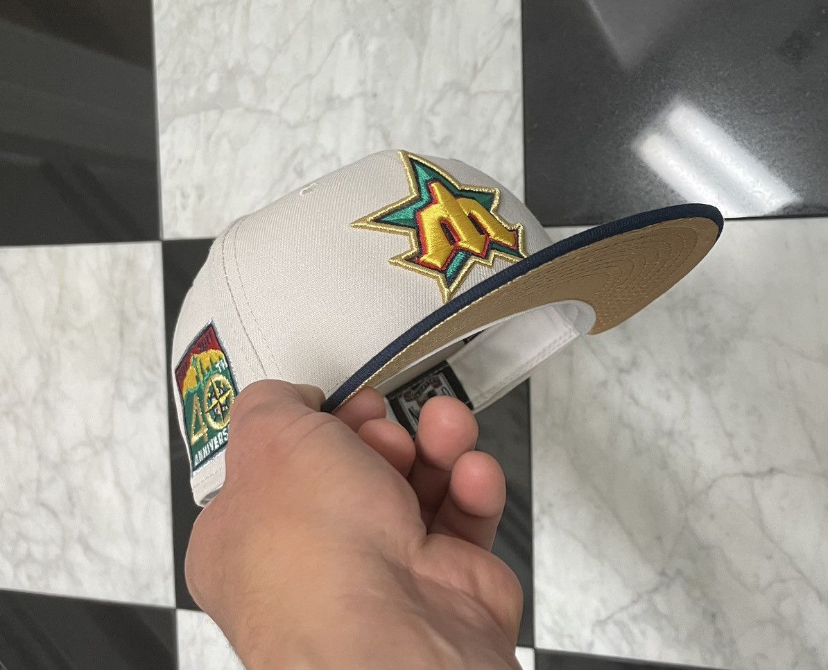 New Era 🔥 Exclusive Mariners fitted hat size 7 Size ONE SIZE - 1 Thumbnail