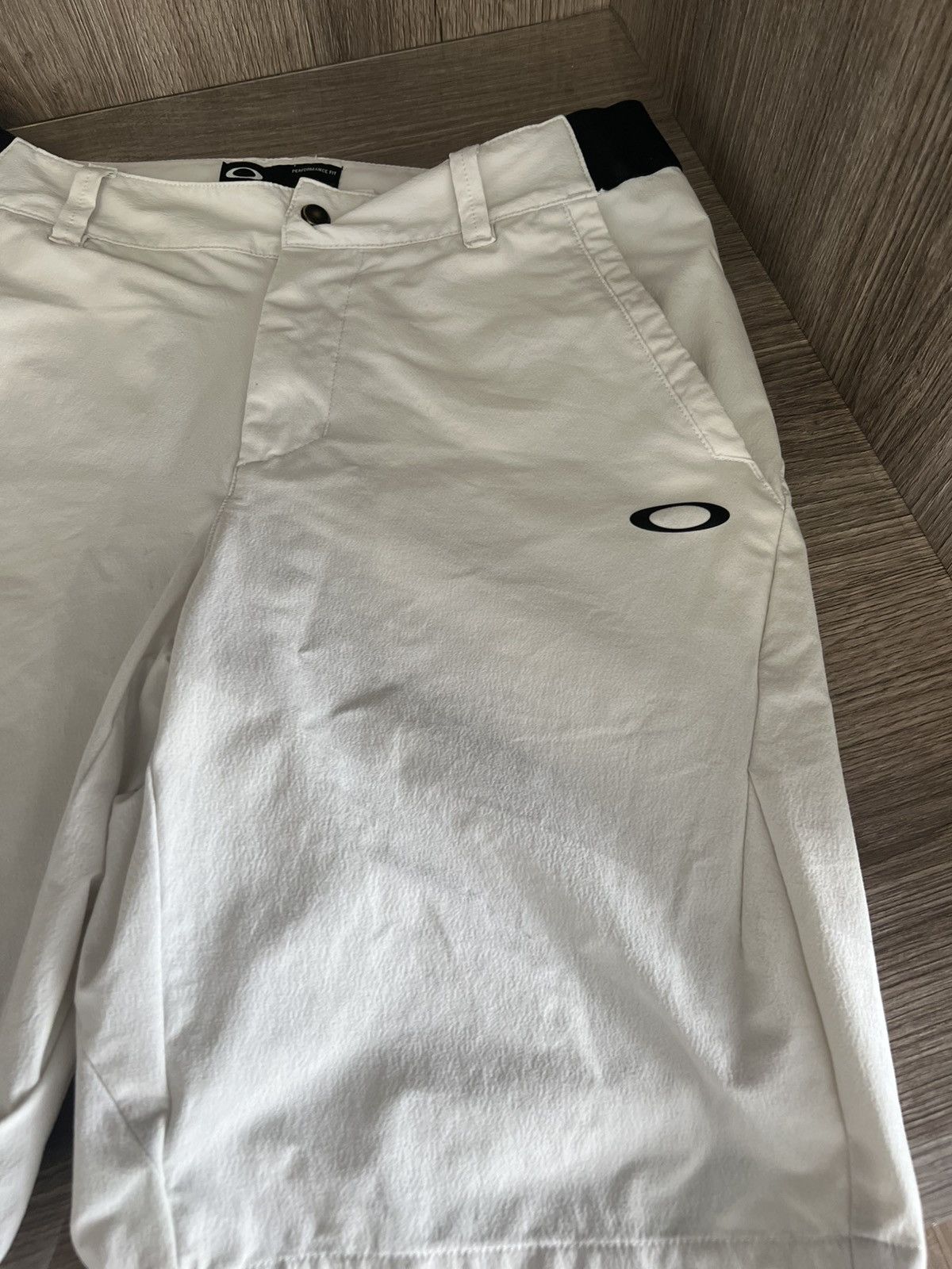 Oakley Oakley white shorts Men’s Size US 32 / EU 48 - 6 Thumbnail