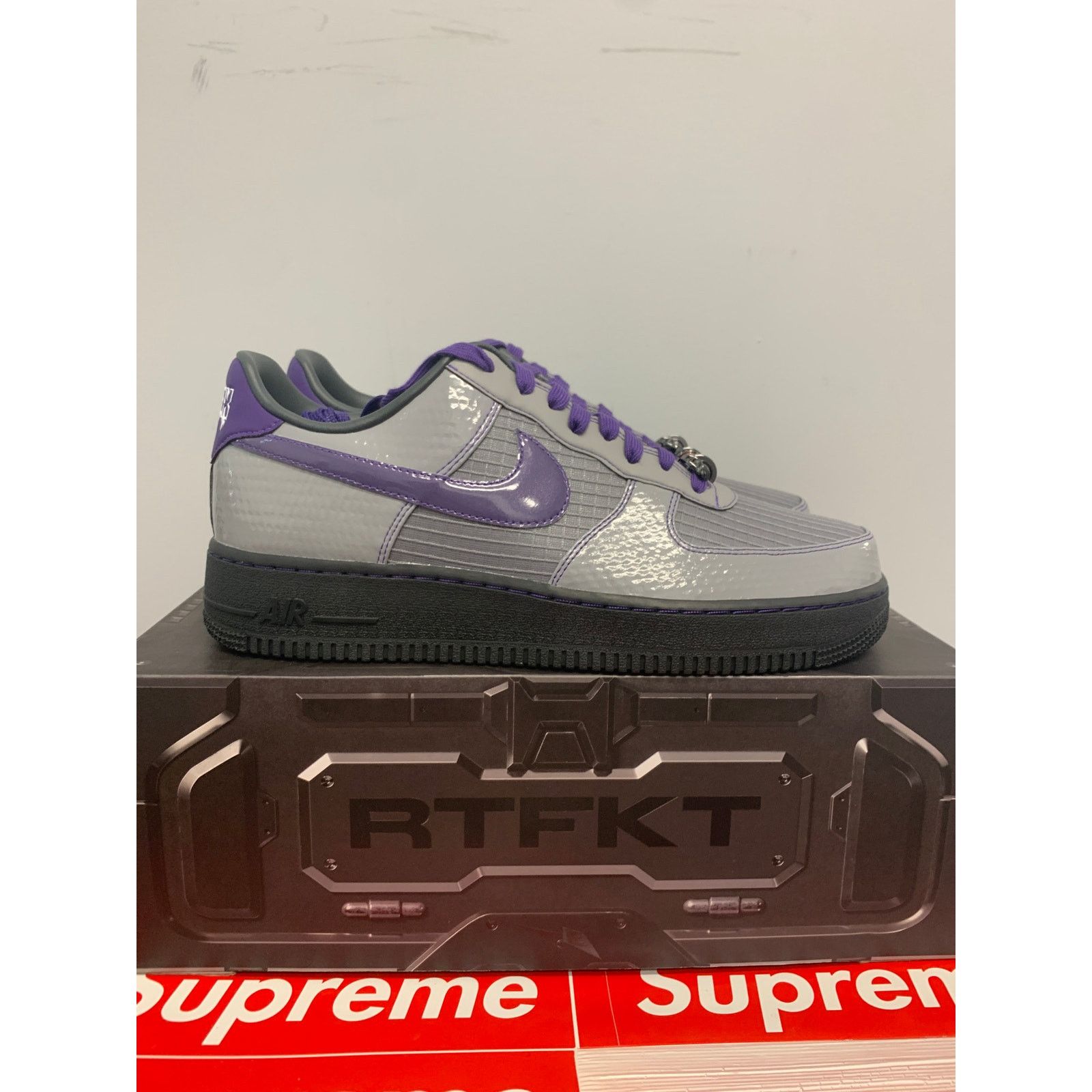Nike Nike Air Force 1 Low RTFKT Clone X Robot Size 10 SHIPS NOW Size US 10 / EU 43 - 1 Thumbnail