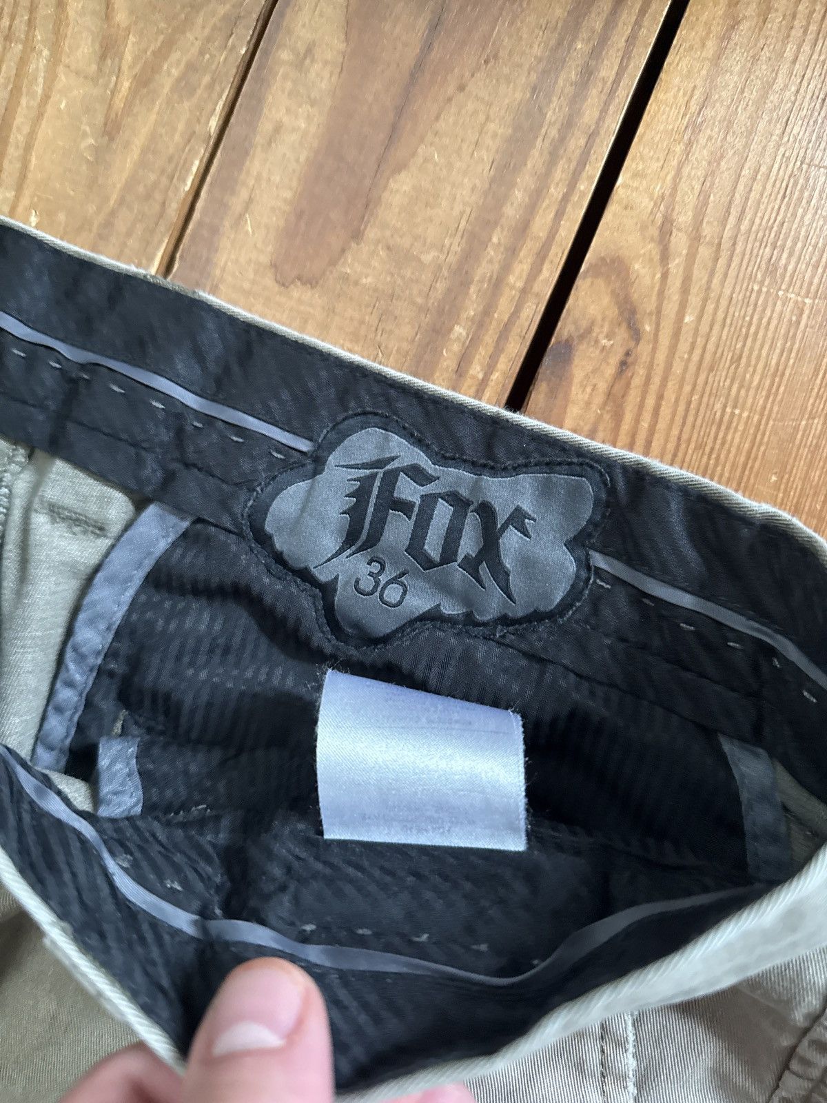 Fox Racing × Vintage Vintage Y2K Fox Racing Faded Brown Shorts Size US 36 / EU 52 - 2 Thumbnail