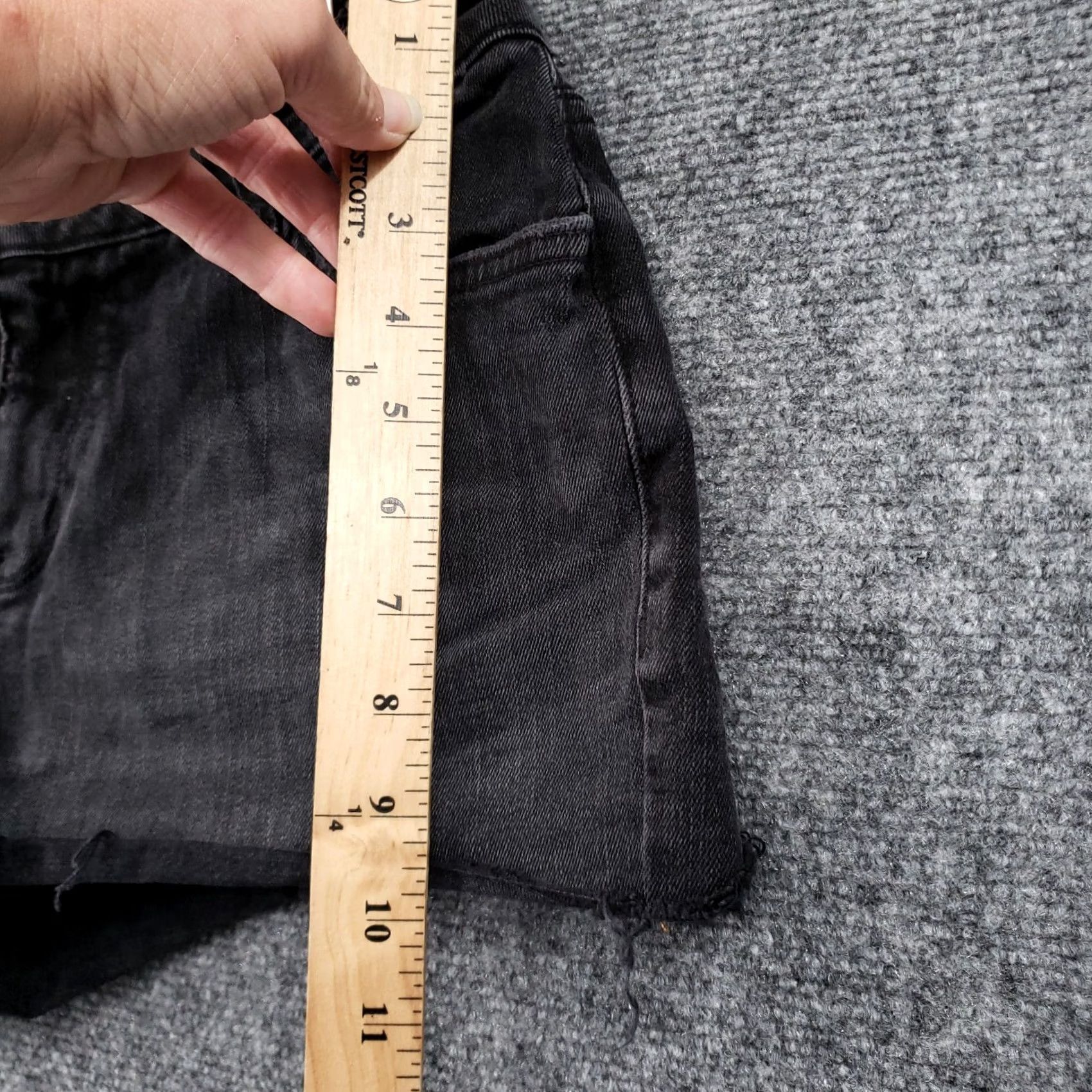Vintage Arizona Jeans Shorts Womens 9 Black Mid-Rise 5-Pocket Denim Hot Pants Casual Summer Women Regular Fit Black Size 30" / US 8 / IT 44 - 7 Thumbnail