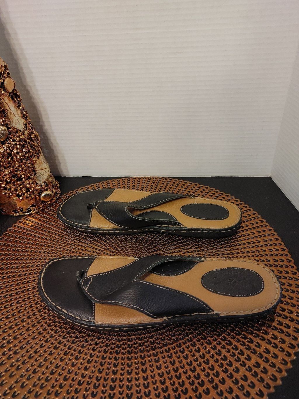 Born BOC Kami Sandals Size 9 Size US 9 / IT 39 - 2 Thumbnail