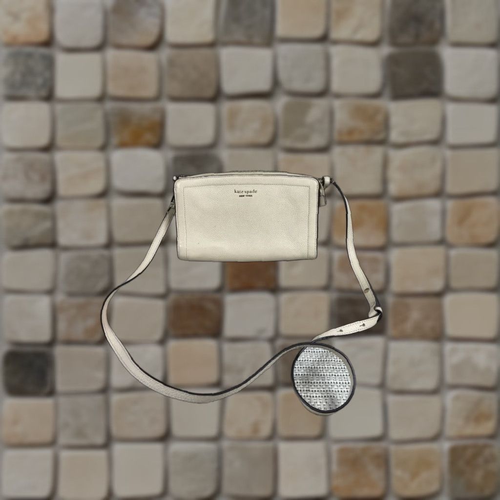 Vintage kate spade new york Bags Crossbody Small White Leather Knott Milk Glass Adjustable Strap Size ONE SIZE - 1 Thumbnail