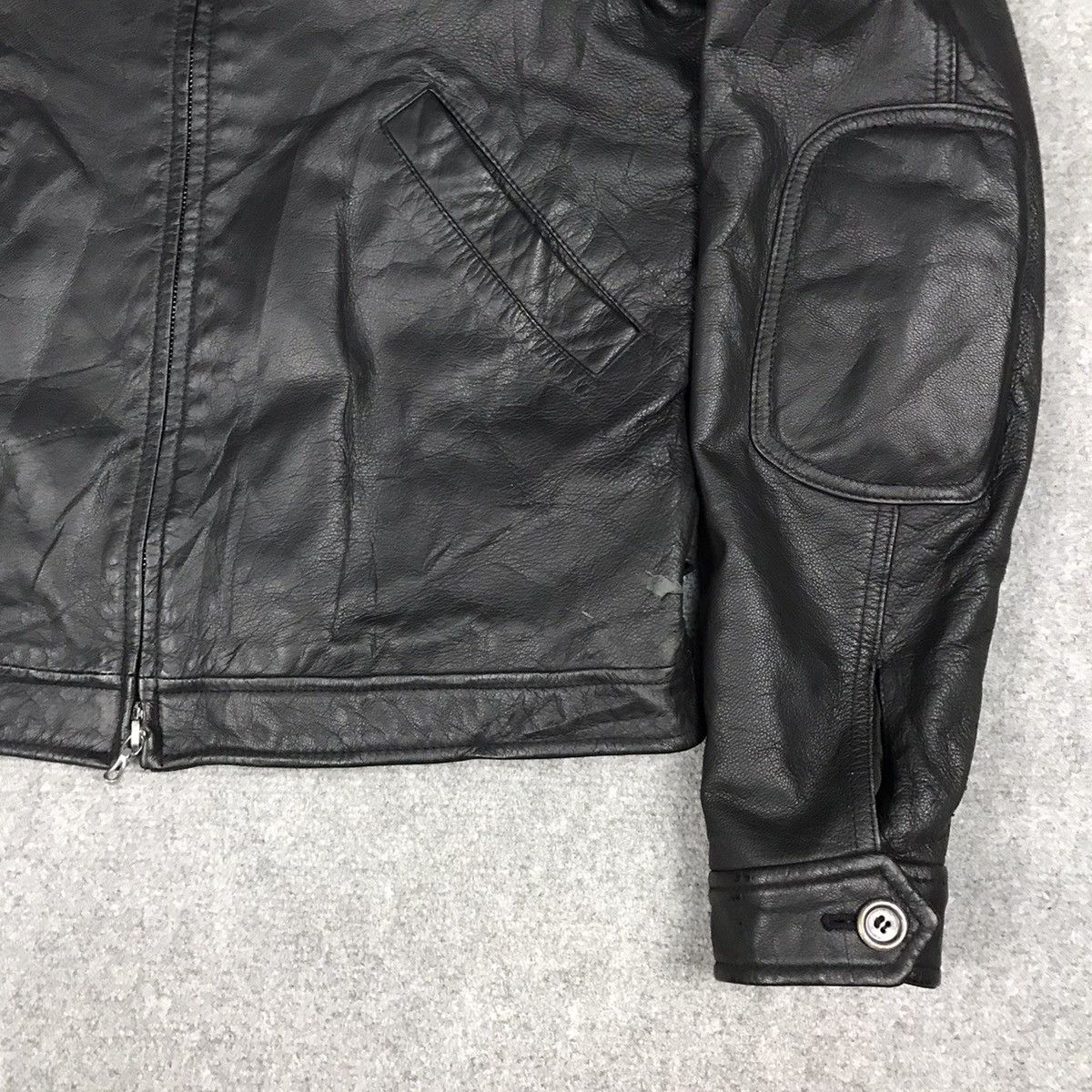 If Six Was Nine ITTY BITTY LEATHER JAPAN PUNK FUR COLLAR STYLE JACKET Size US S / EU 44-46 / 1 - 5 Thumbnail