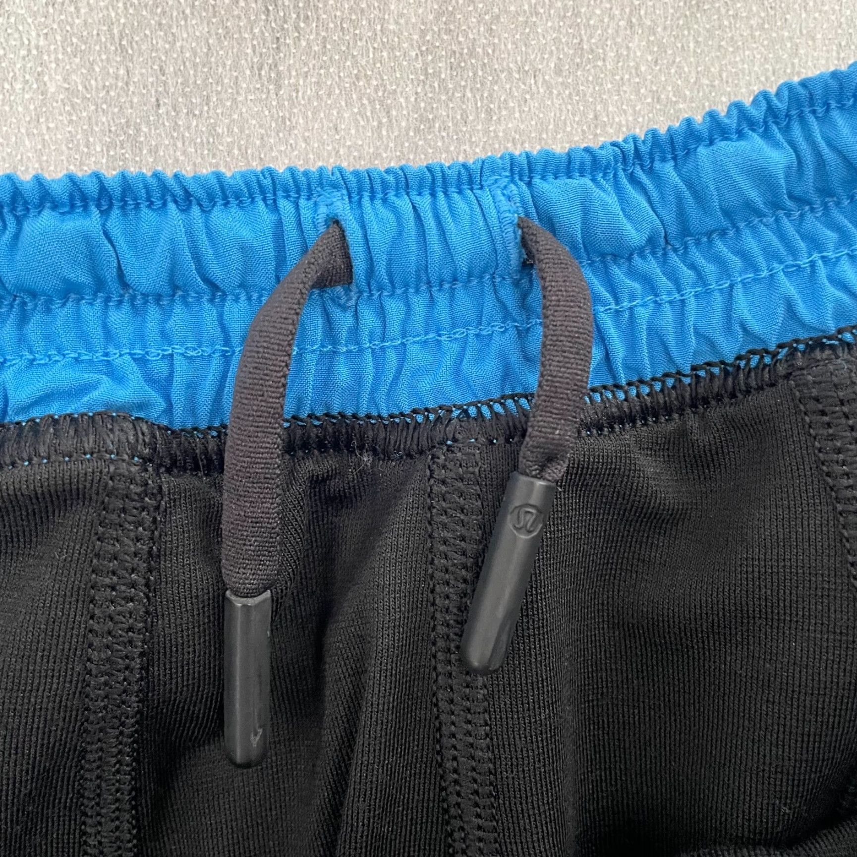 Lululemon Pace Breaker Shorts Adult Small Blue Active Gym Drawstring Athletic Mens