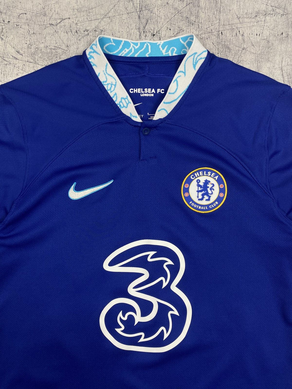 Nike Nike Chelsea 2022-23 Home Soccer Jersey Cucurella #32 S Size US S / EU 44-46 / 1 - 6 Thumbnail