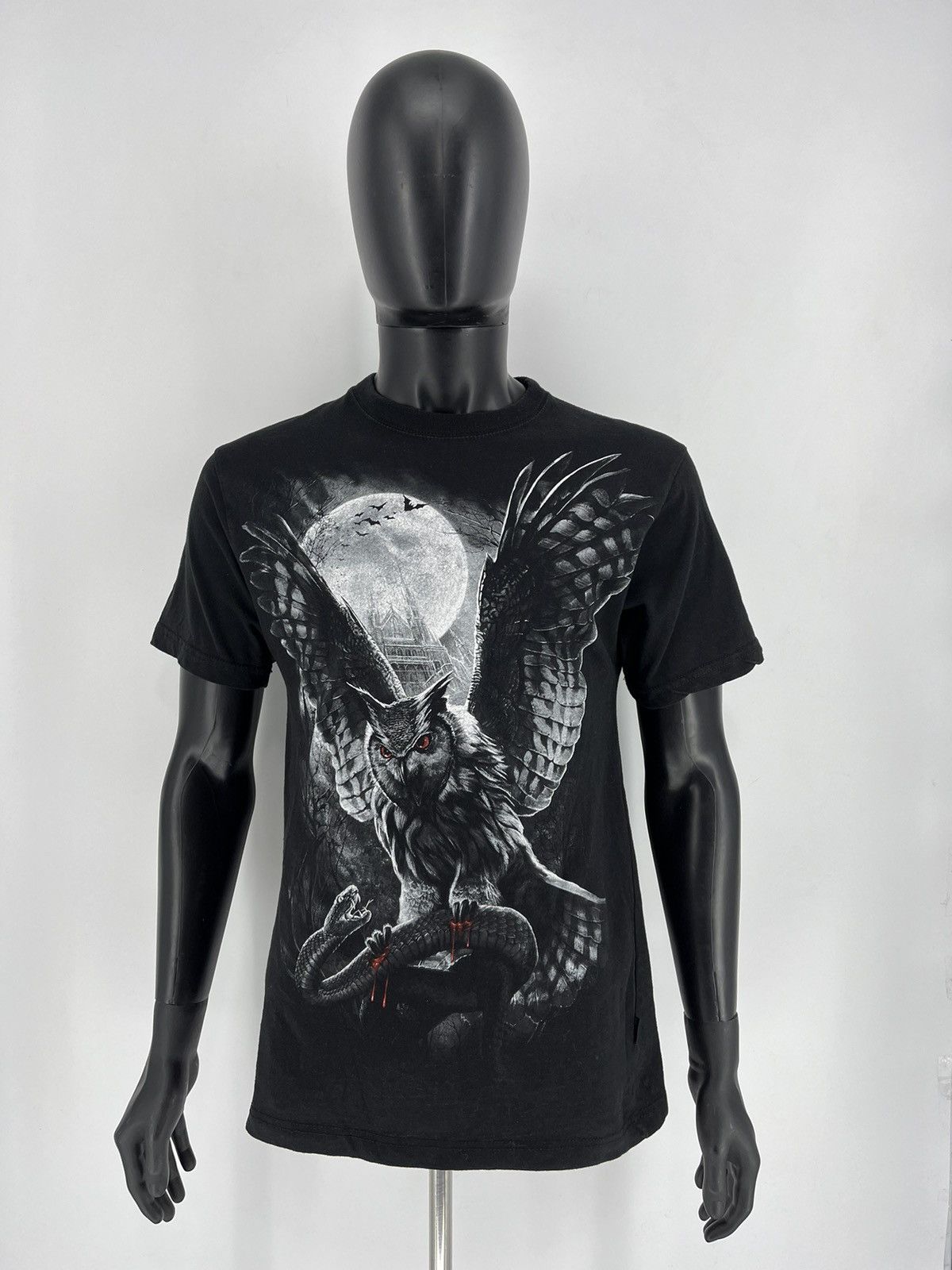 Band Tees × Vintage Vintage Y2K Bloody Owl T-shirt Spiral Tee Black Vintage Rock Size US L / EU 52-54 / 3 - 2 Thumbnail