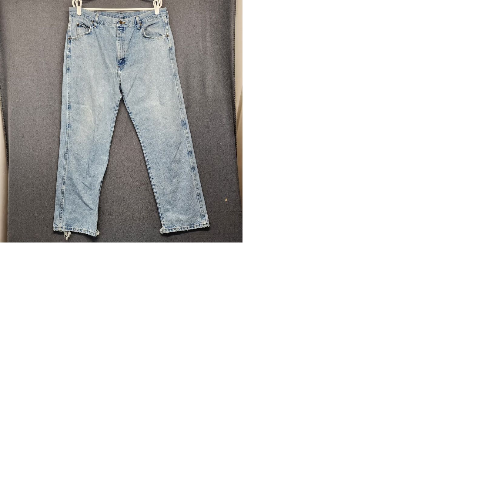 Wrangler VINTAGE Wrangler Jeans Men 36x30 Blue Light Wash Distressed Grunge Tagged 38x30 Jeans Mens 36 Regular 36x30 Light Wash 5-Pocket Distressed Jeans Size US 36 / EU 52 - 10 Thumbnail