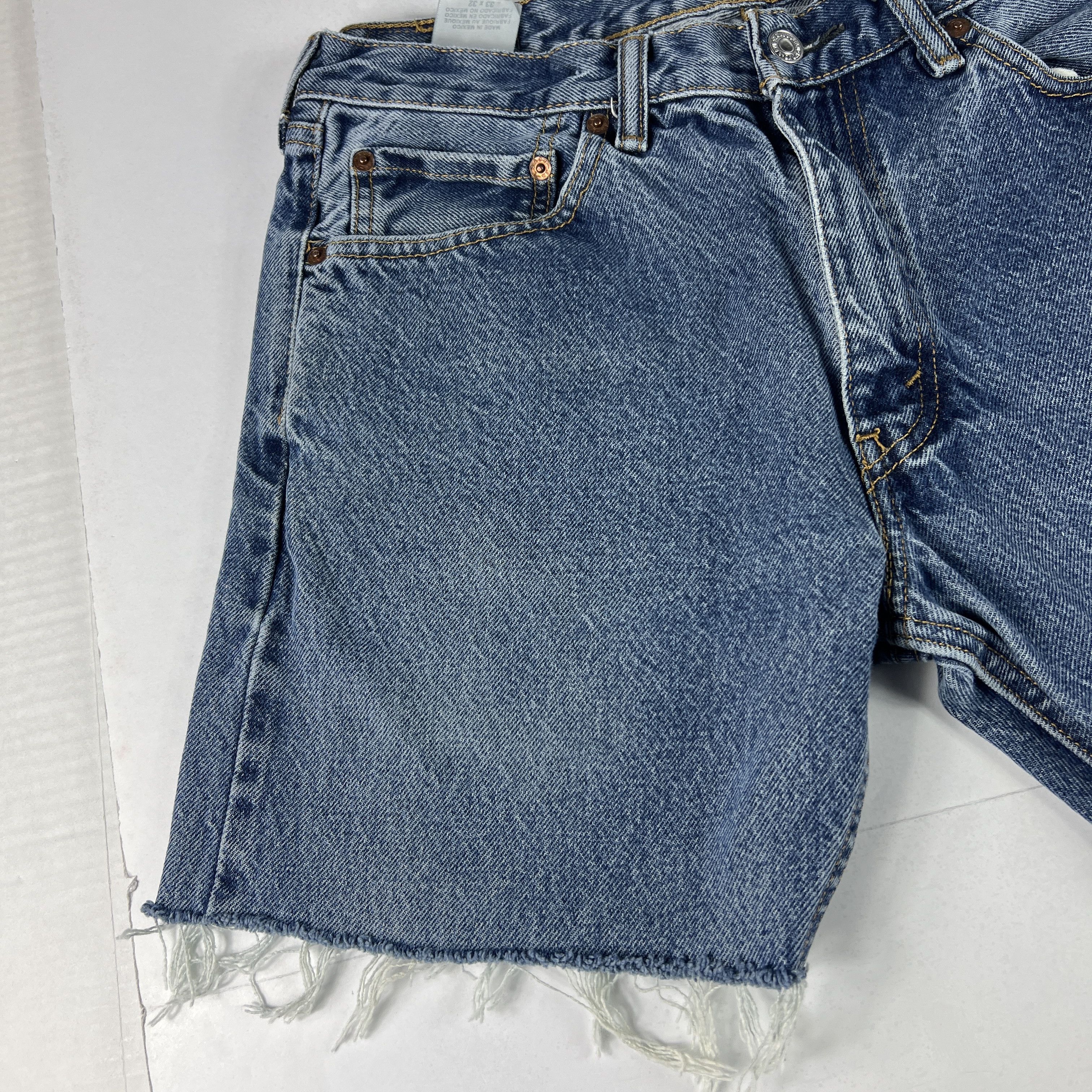 Levi's Levi's Jean Shorts 550 Relaxed Bermuda Cut Off Cotton Jorts Size US 33 - 2 Thumbnail