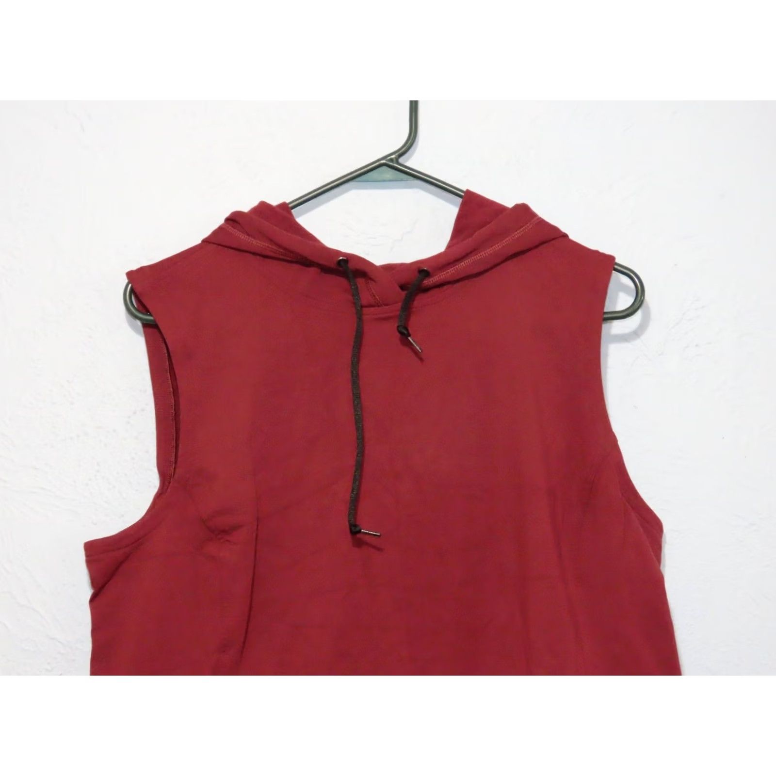 Duluth Trading Company Duluth Women's L Hot NoGA Pullover Hooded Vest Burgundy Fleece Jacket/Coat Vest Outdoor Hiking Active Casual Travel All Seasons Pockets Stretch Womens Size L / US 10 / IT 46 - 3 Thumbnail