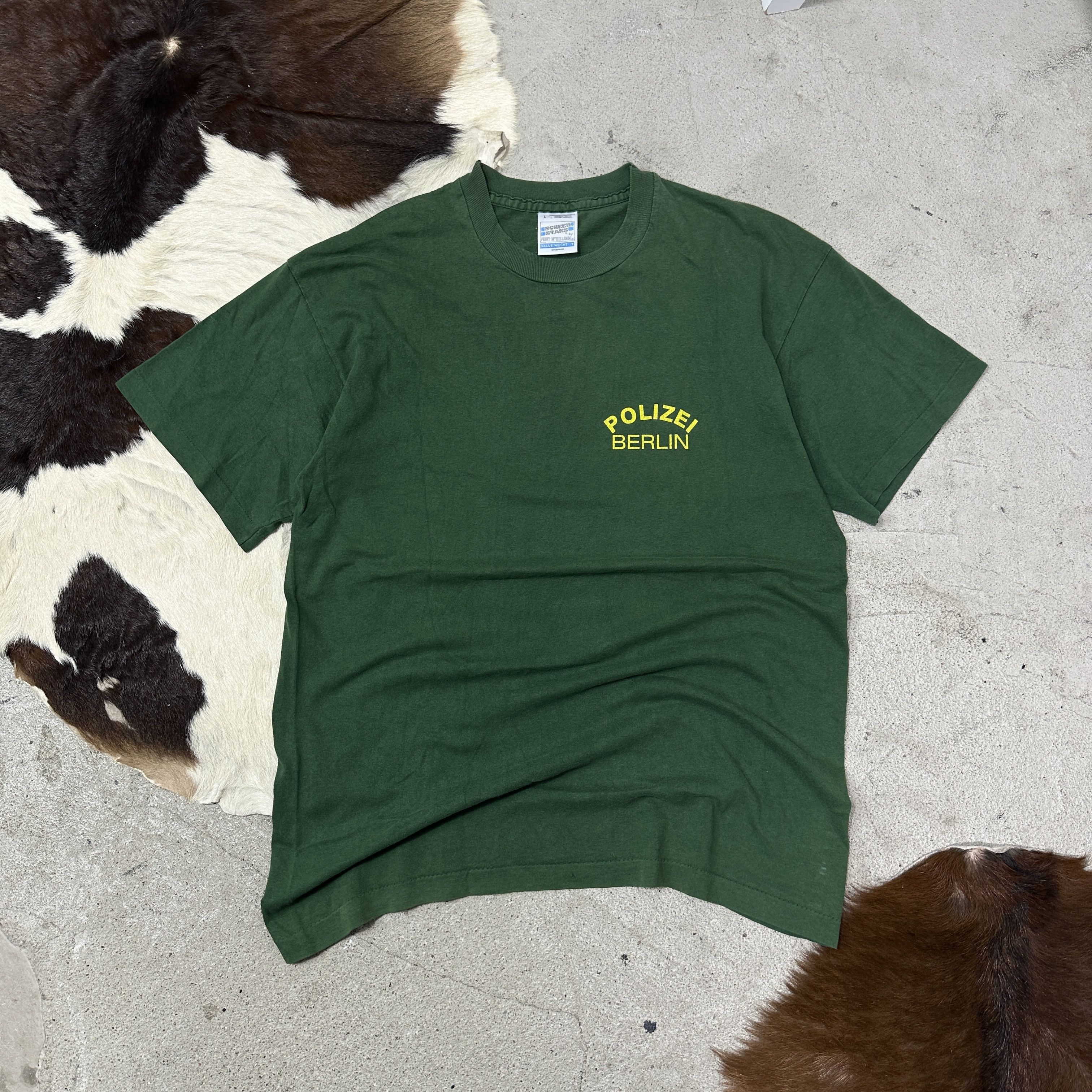 Vintage Vintage Streetwear Sporty Polizei Berlin T-shirt 90s Size US L / EU 52-54 / 3 - 3 Thumbnail