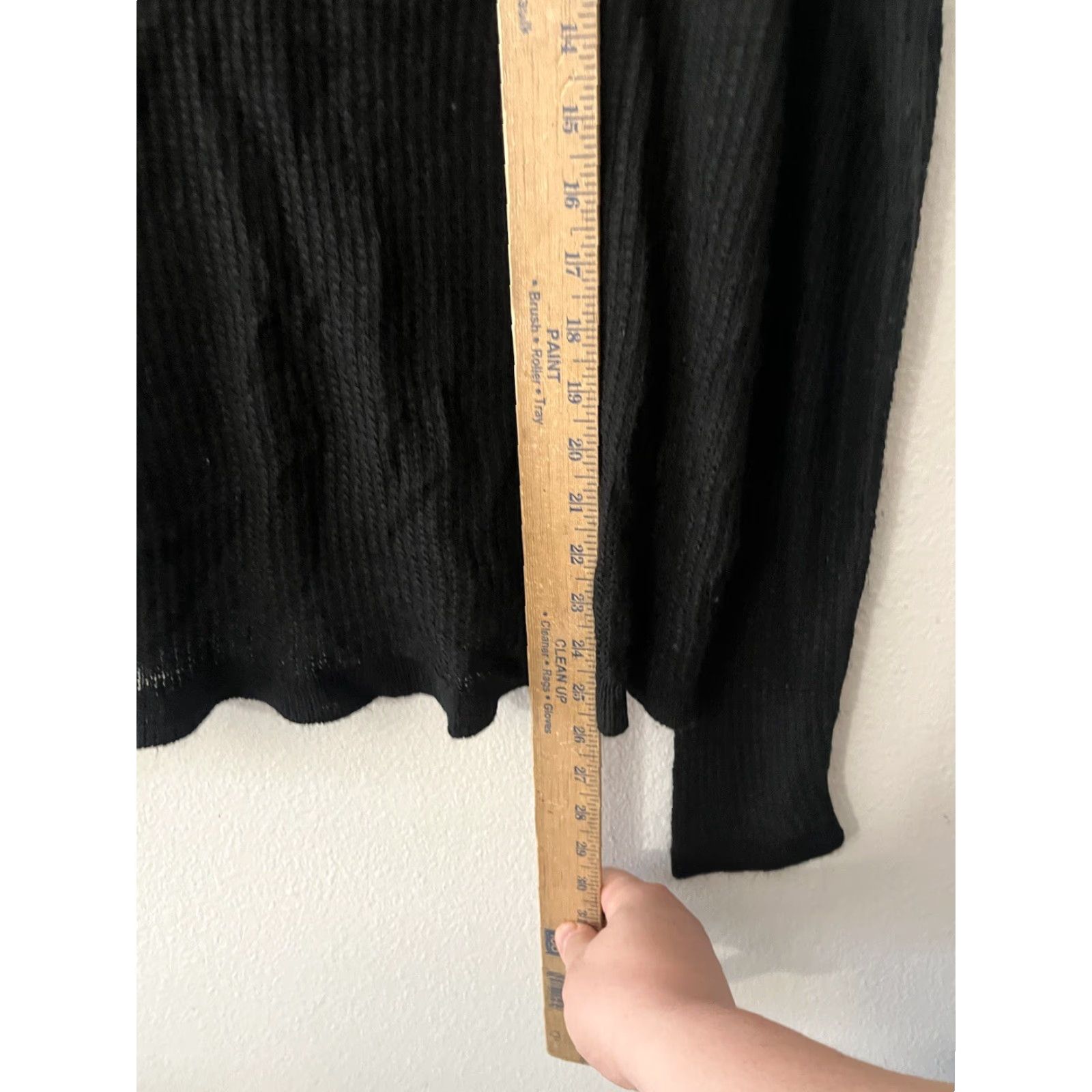 Express VINTAGE Express Women Sweater Pullover XS Black V-Neck Long Sleeve Casual Modern Women Size XS / US 0-2 / IT 36-38 - 4 Thumbnail