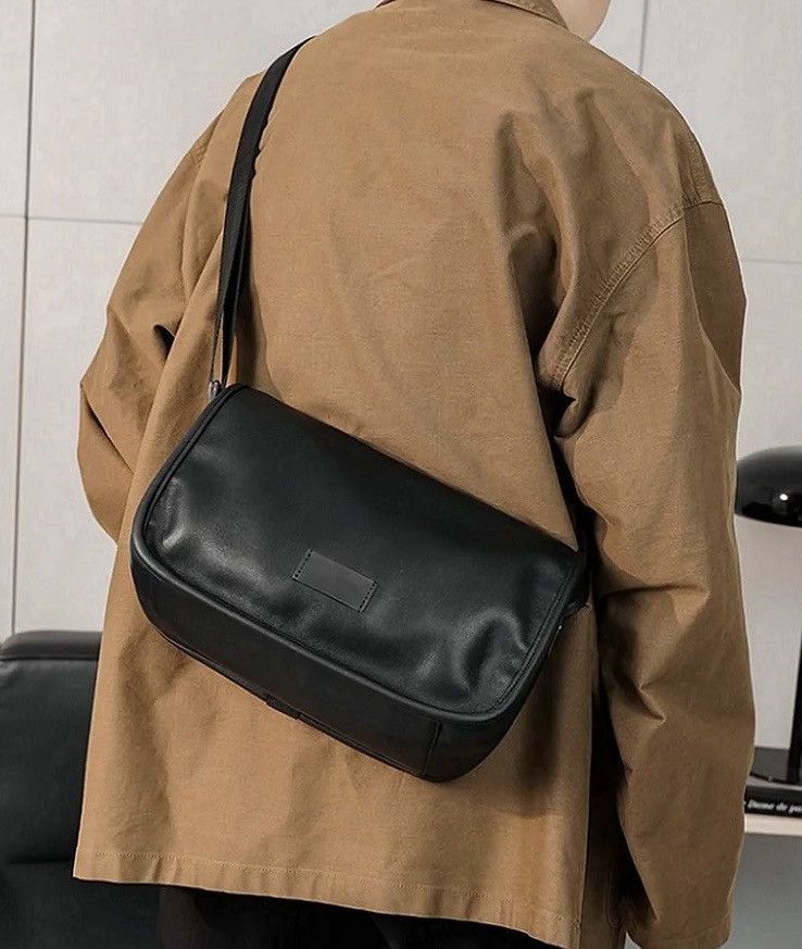 Japanese Brand Fashion y2k faux leather shoulder bag messenger bag casual Size ONE SIZE - 8 Thumbnail
