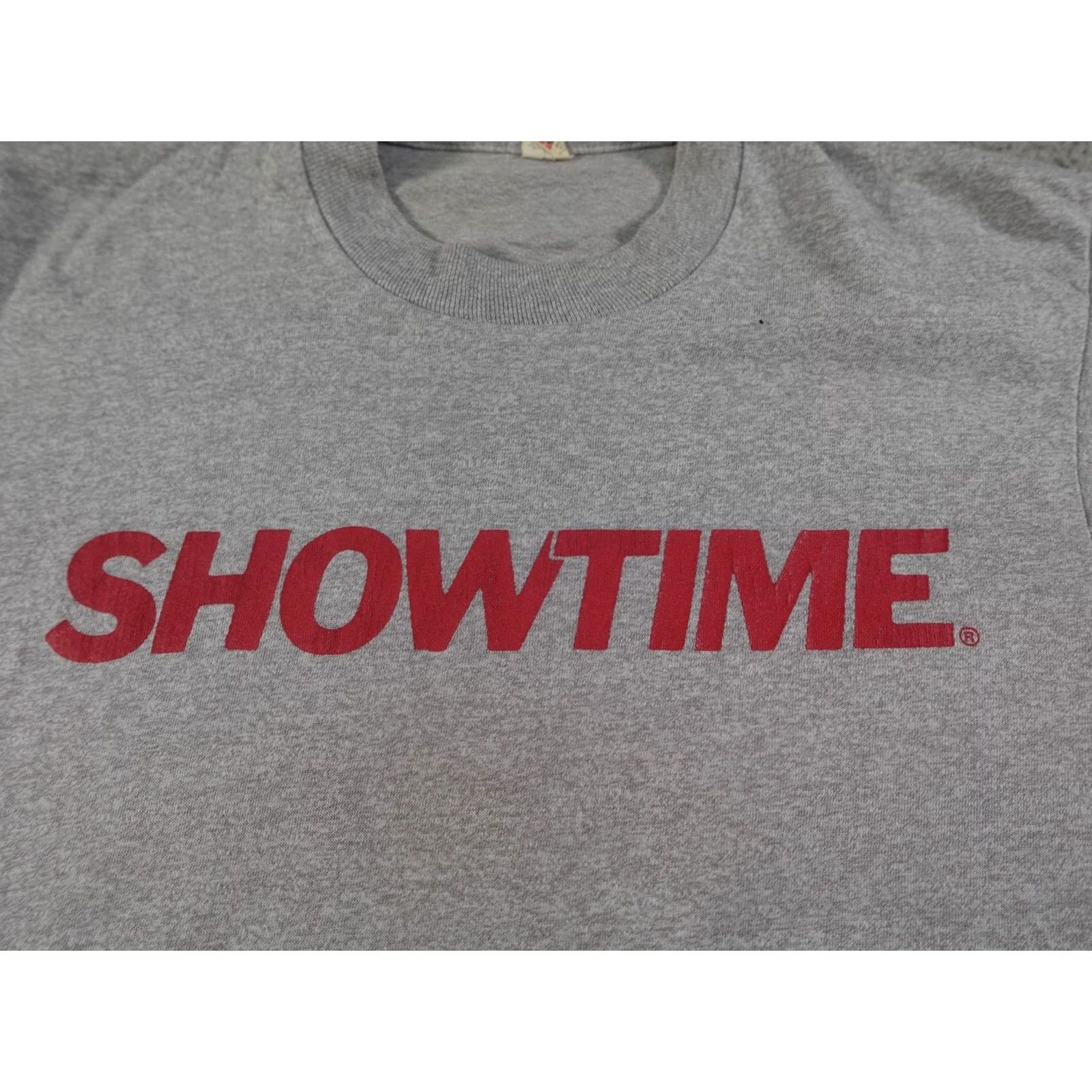 Logo 7 VINTAGE Showtime Shirt Mens M Gray TV Network Logo Single Stitch Movies 80s Size US M / EU 48-50 / 2 - 3 Thumbnail
