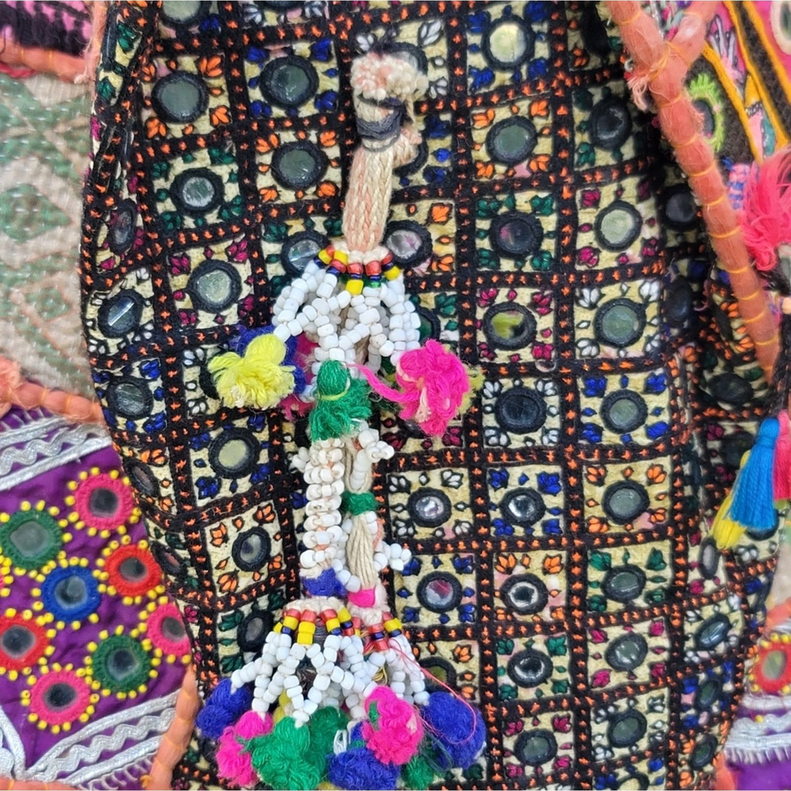 Handmade Vtg Handmade Bohemian Patchwork Tassel Embroidered Tote Bag Size ONE SIZE - 2 Thumbnail