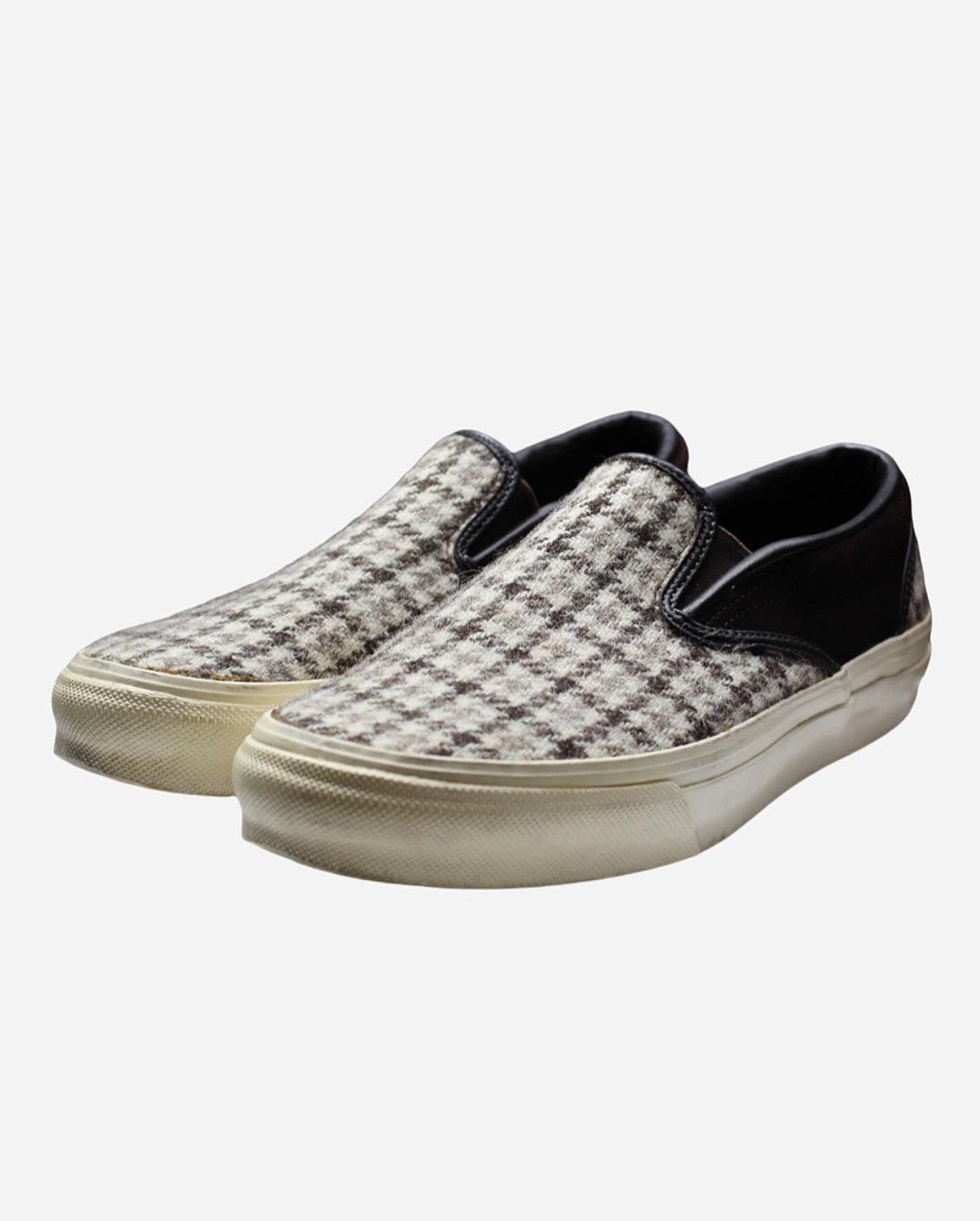 Number (N)ine AW02 NUMBER (N)INE NOWHERE MAN SLIP ON Size US 5 / EU 37 - 2 Thumbnail