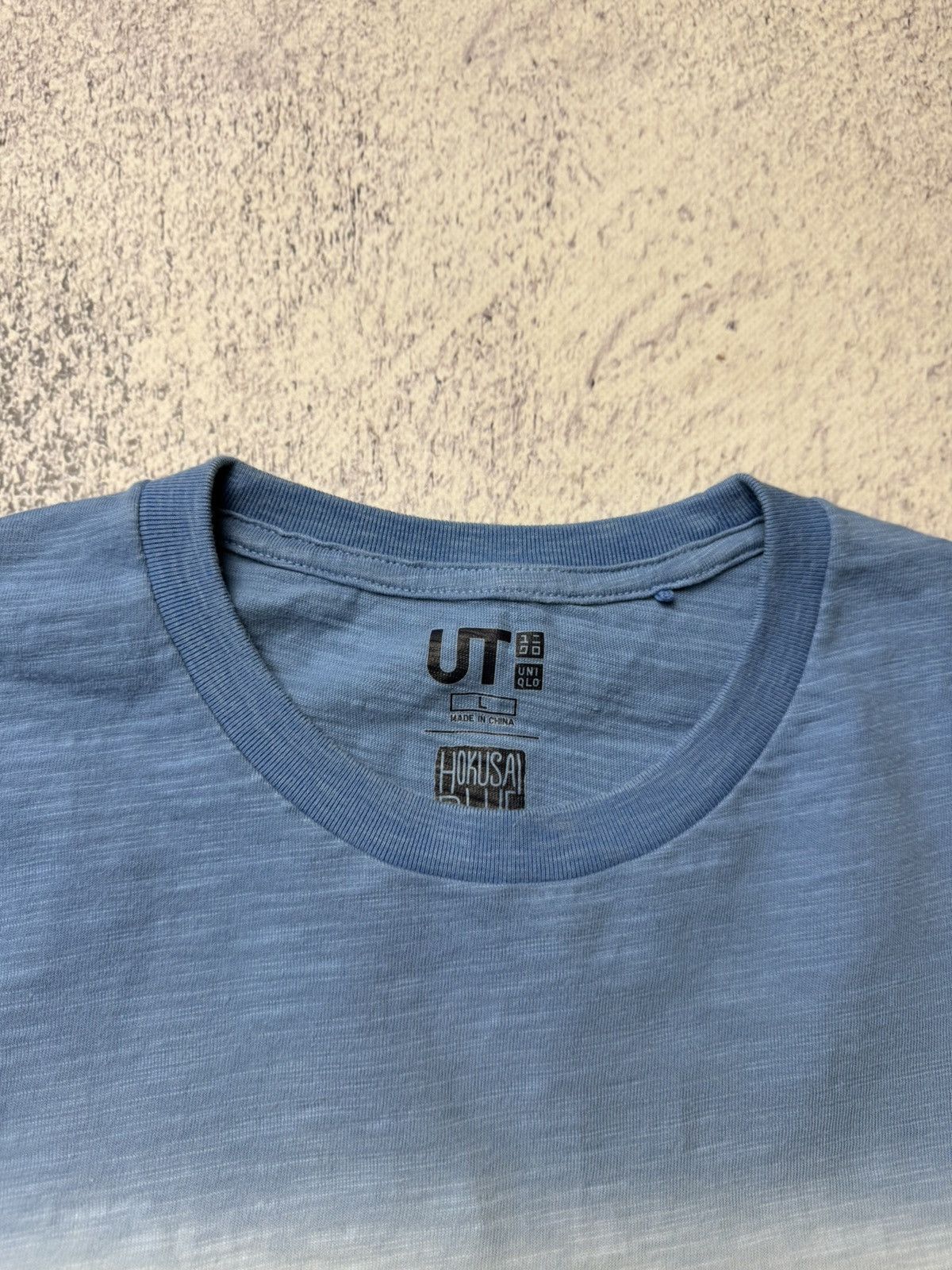 Uniqlo Mens T Shirt Uniqlo Hokusai Blue Pop Art Tee Size L Size US L / EU 52-54 / 3 - 17 Thumbnail