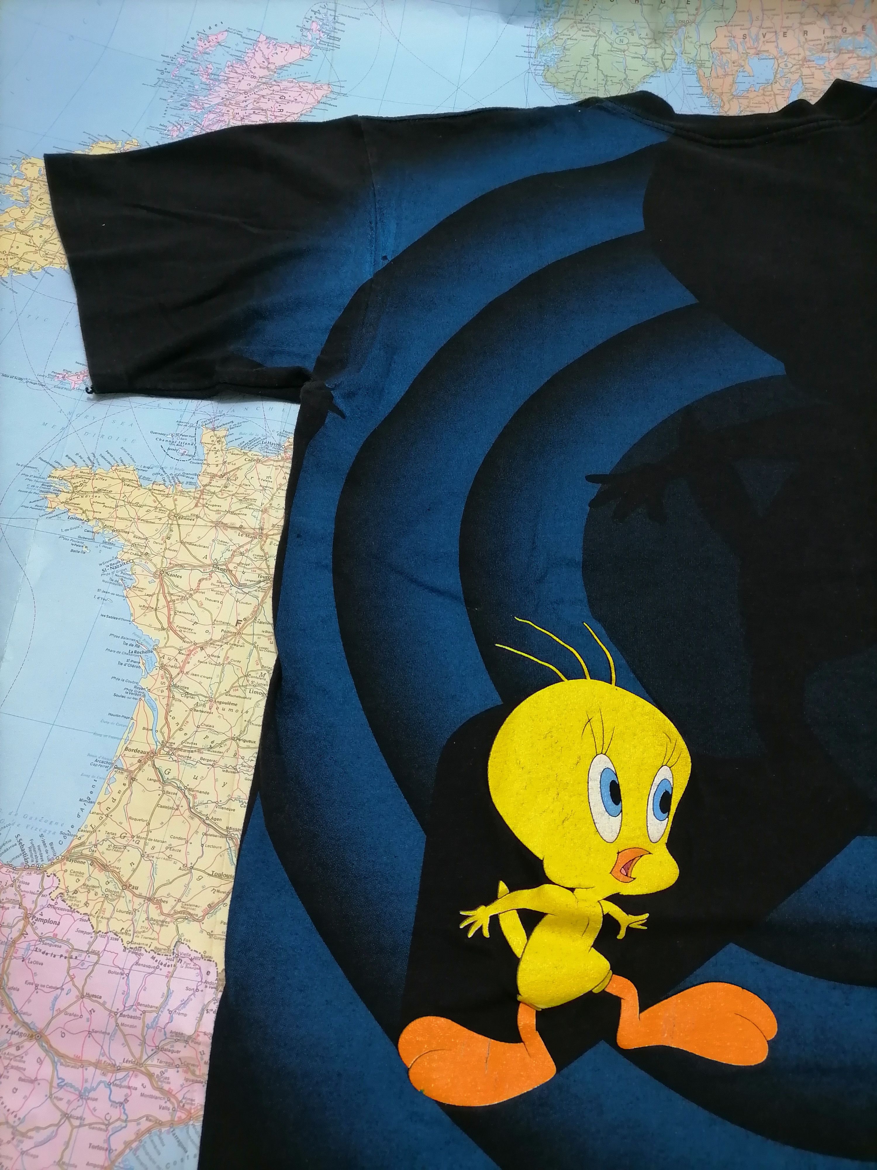 Other Vintage Tee Tweety Bird , Oneita USA 1997 Size US L / EU 52-54 / 3 - 6 Thumbnail