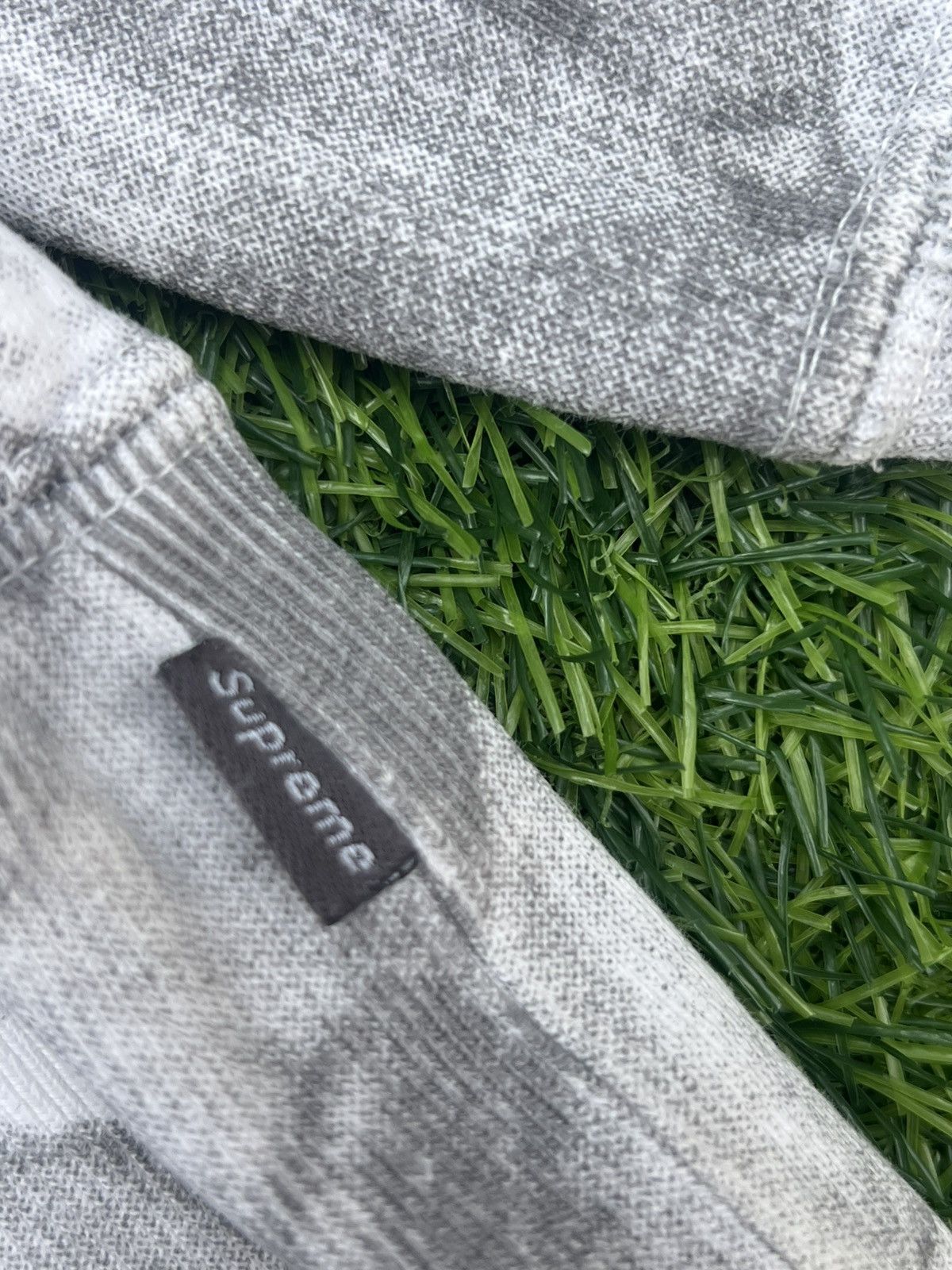 Supreme Supreme Jesus and Mary Hooded Sweatshirt (Fall/Winter 2018) Size US M / EU 48-50 / 2 - 5 Thumbnail