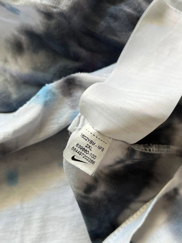 Nike Nike Sz L / S / M Lot x4 T-Shirt Size US M / EU 48-50 / 2 - 6 Thumbnail