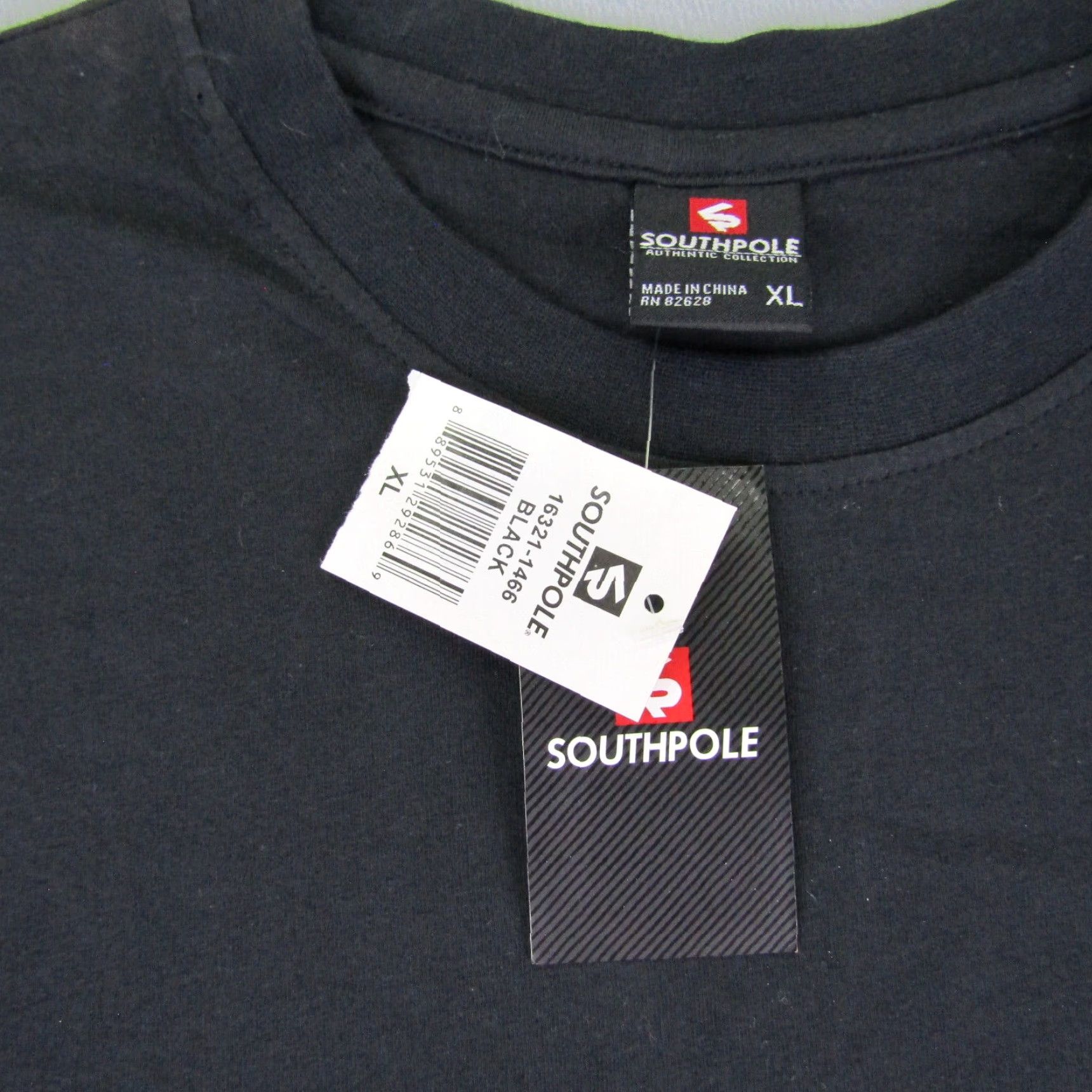 Southpole Southpole Shirt Mens XL Black Crewneck Short Sleeve Pockets Zip Size US XL / EU 56 / 4 - 5 Thumbnail