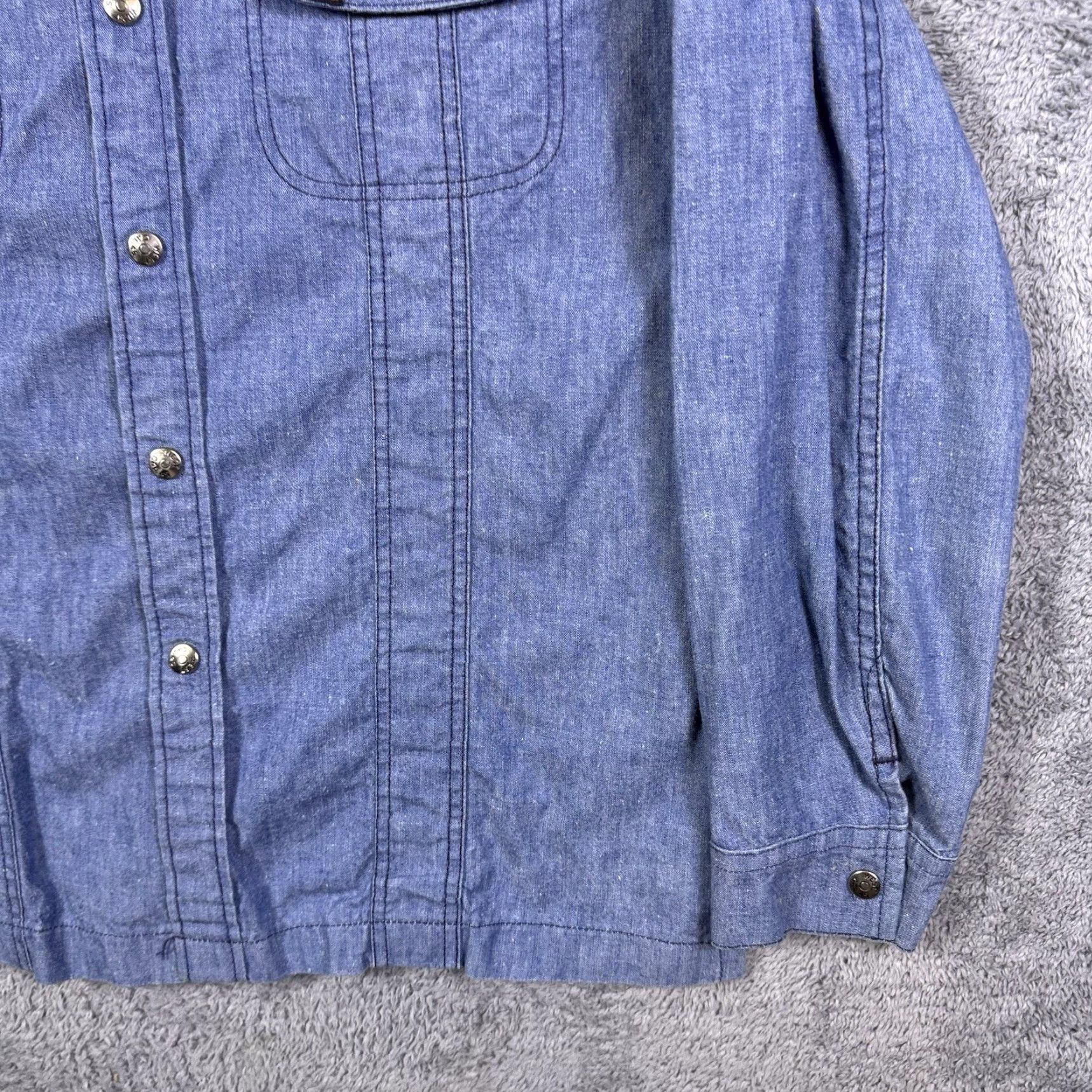 Lee VINTAGE Lee Denim Jacket Men L Workwear Utility Chore West Cal. 45 Dagger Collar Jacket Mens blue denim 80s USA Bomber Pockets Shirt Size US L / EU 52-54 / 3 - 2 Thumbnail