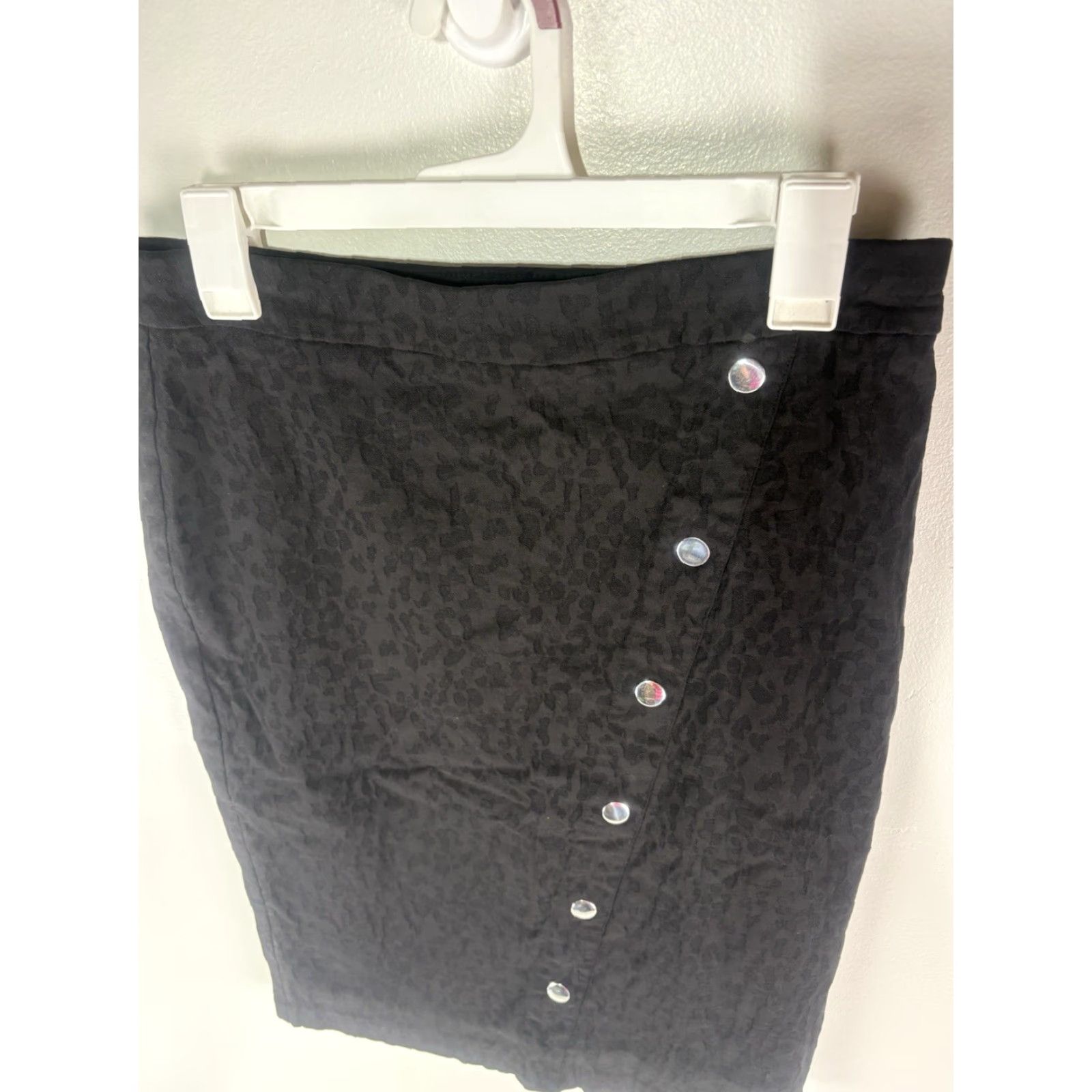 Vintage SOHO Black Textured Midi Pencil Skirt Womens Size M Casual Business Party Workwear Stretch Elastic Waist Size 32" / US 10 / IT 46 - 2 Thumbnail