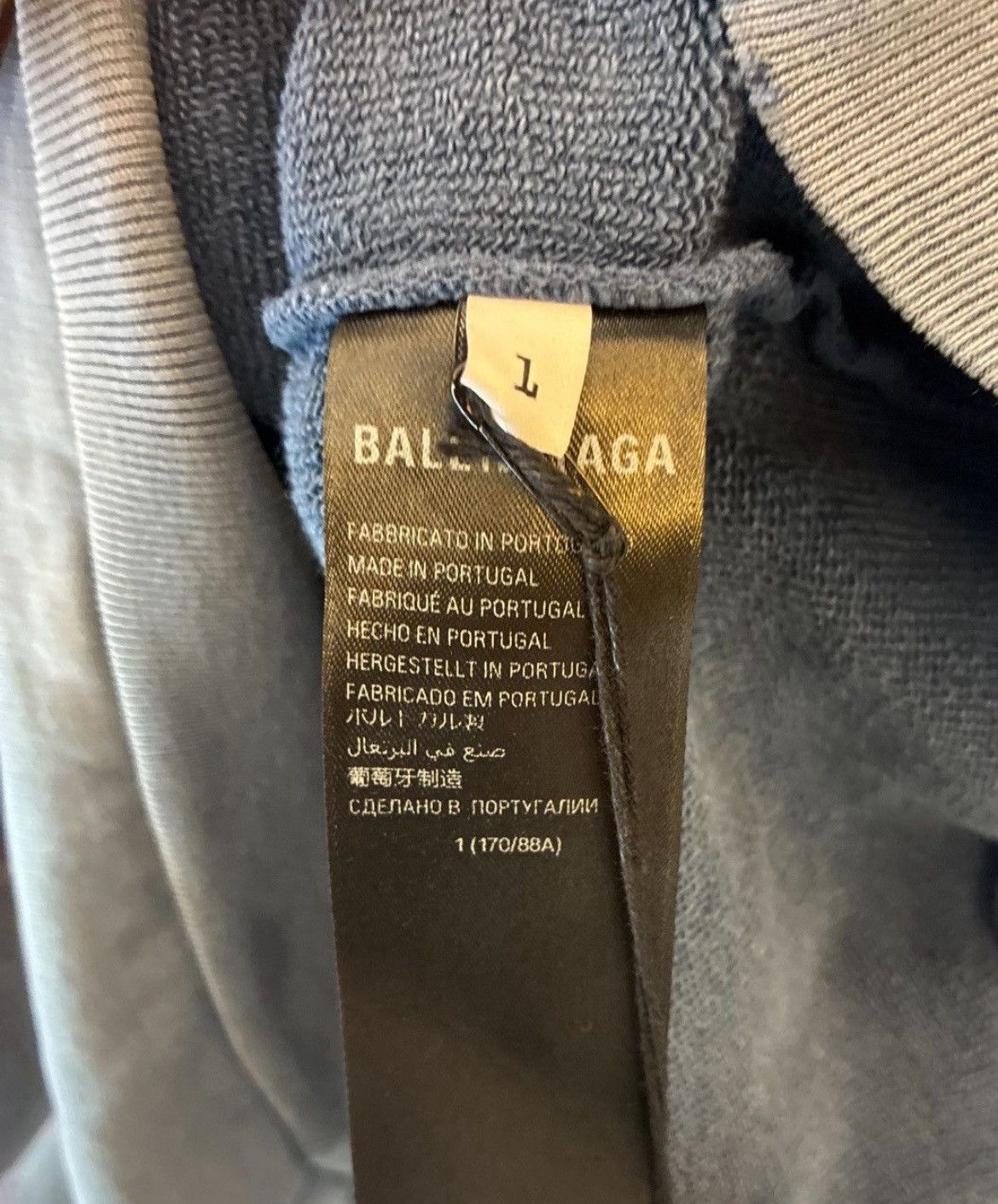 Balenciaga BALENCIAGA Washed Paris Oversized Hoodie Size US S / EU 44-46 / 1 - 7 Thumbnail