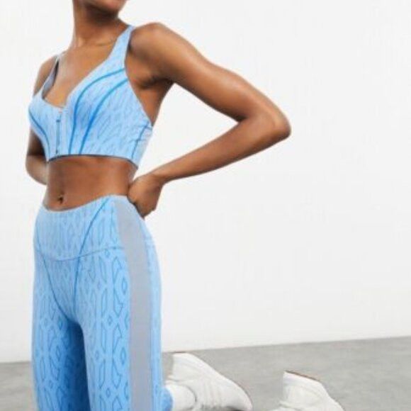 Adidas × Ivy Park IVY Park x adidas Medium Support Monogram Bra HB8405 Size L / US 10 / IT 46 - 5 Thumbnail