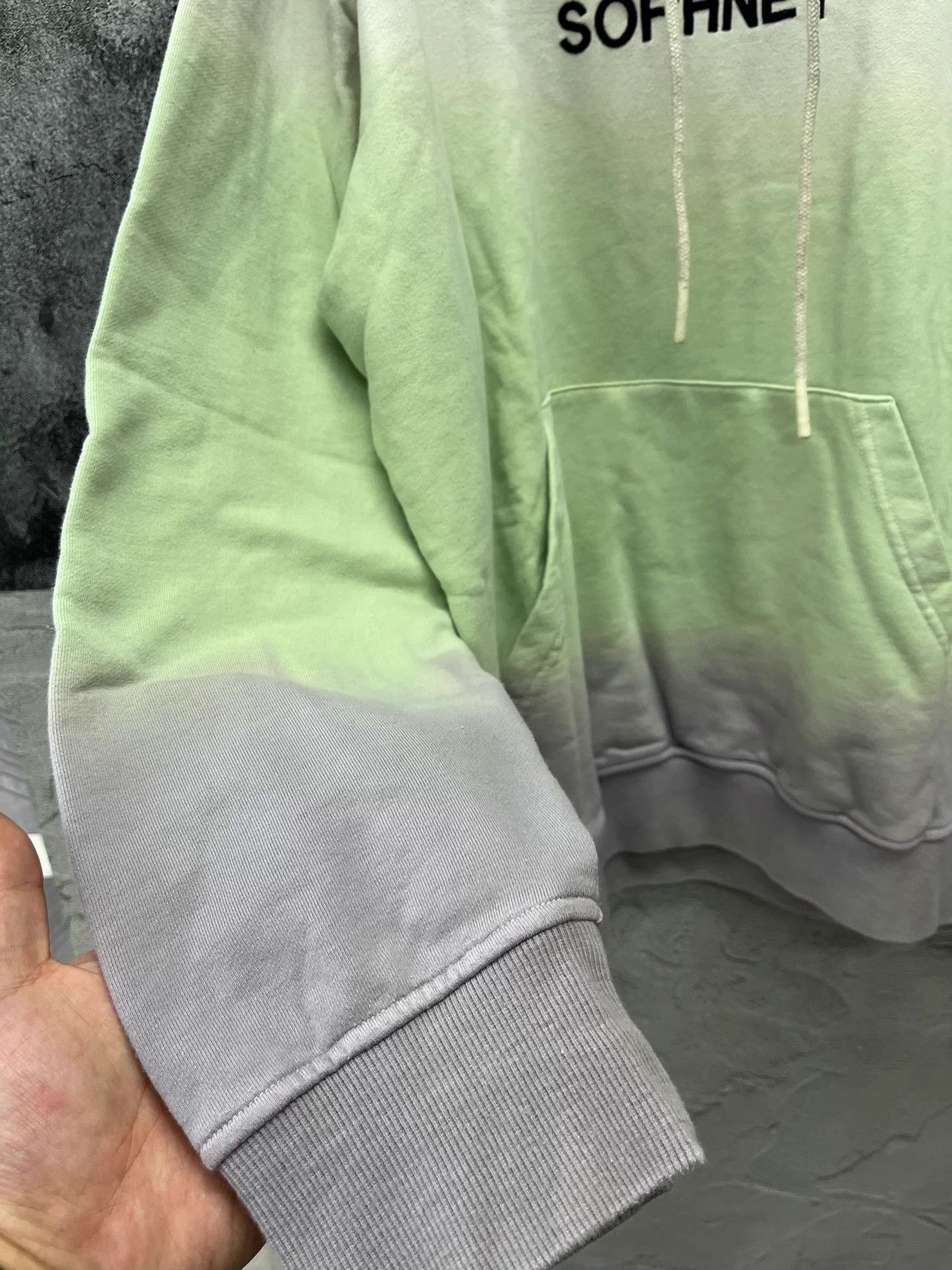 Sophnet. Sophnet gradient hoodie L NWT Size US L / EU 52-54 / 3 - 3 Thumbnail