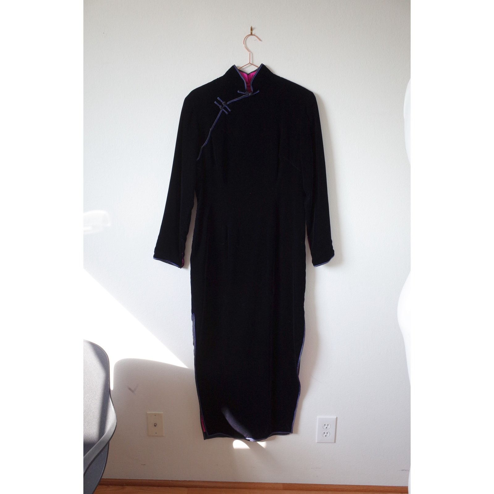 image of Shanghai Tang Black Velvet Maxi Evening Gown 14, Women's (Size Large)