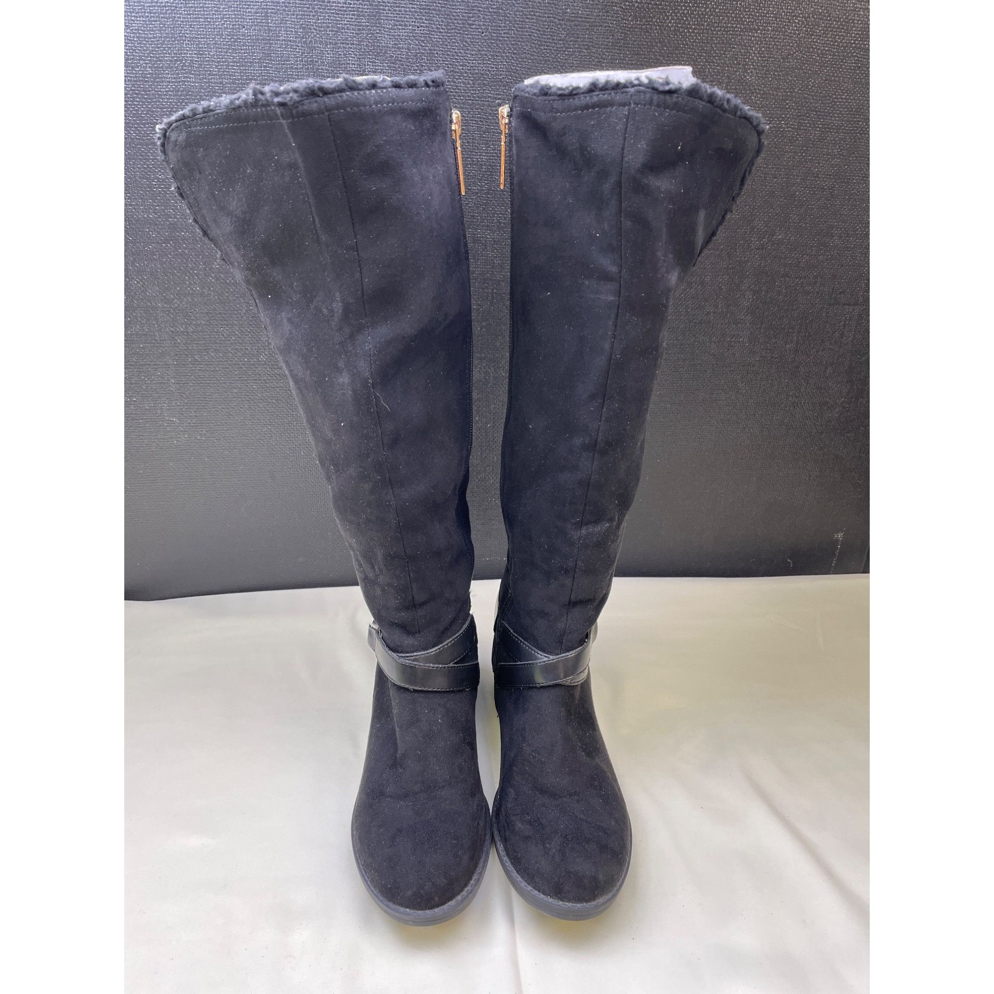 Tommy Hilfiger Tommy Hilfiger Women's Black Riding Boots/ Shoes Zipper side Size US 6 / IT 36 - 2 Thumbnail