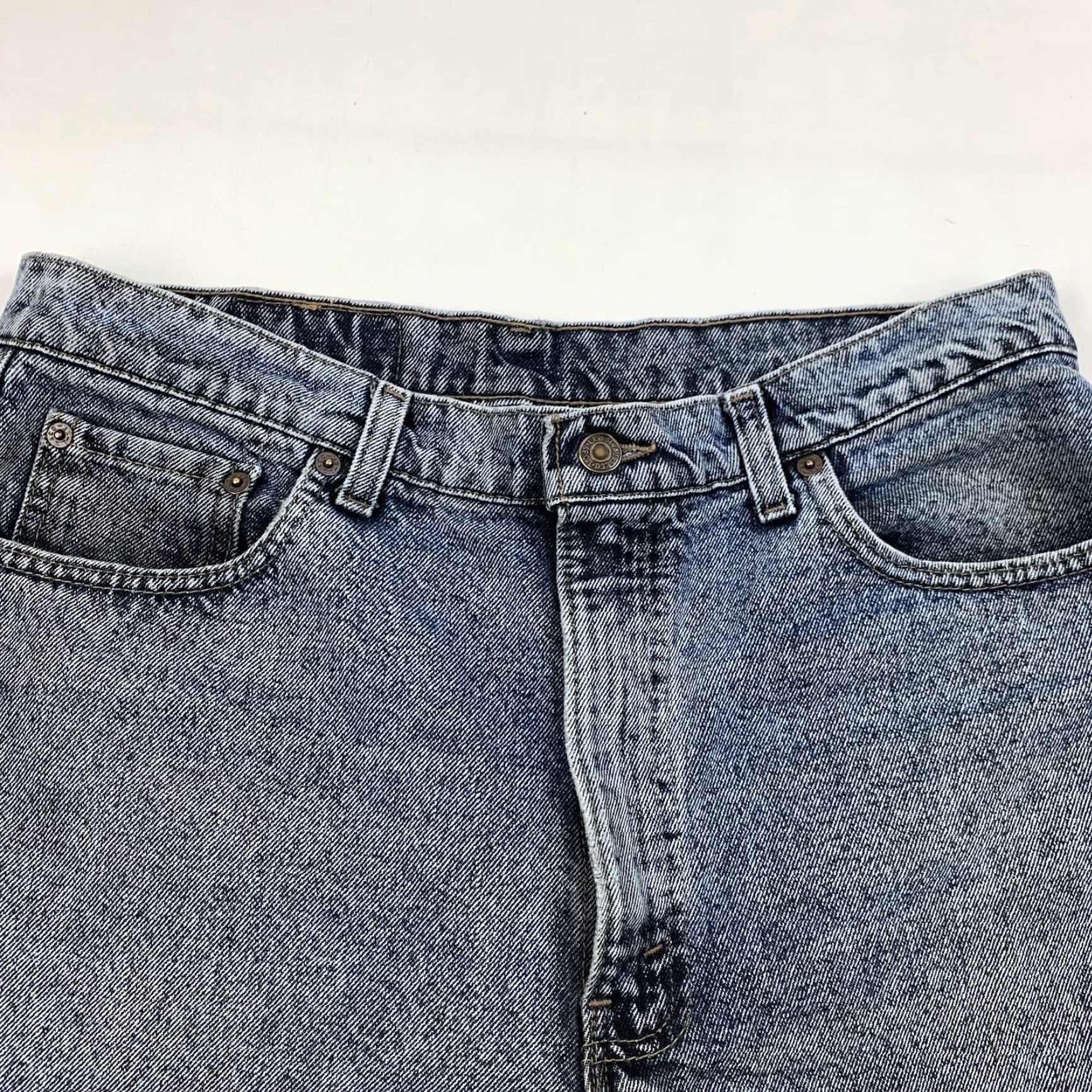Levi's VINTAGE Levi's Jeans Adult 36x30 Dark Blue Stone Washed Made in USA 90s American Jeans Men's 36 Dark Blue 90s USA Stone Washed Straight Denim Jeans Size US 36 / EU 52 - 4 Thumbnail