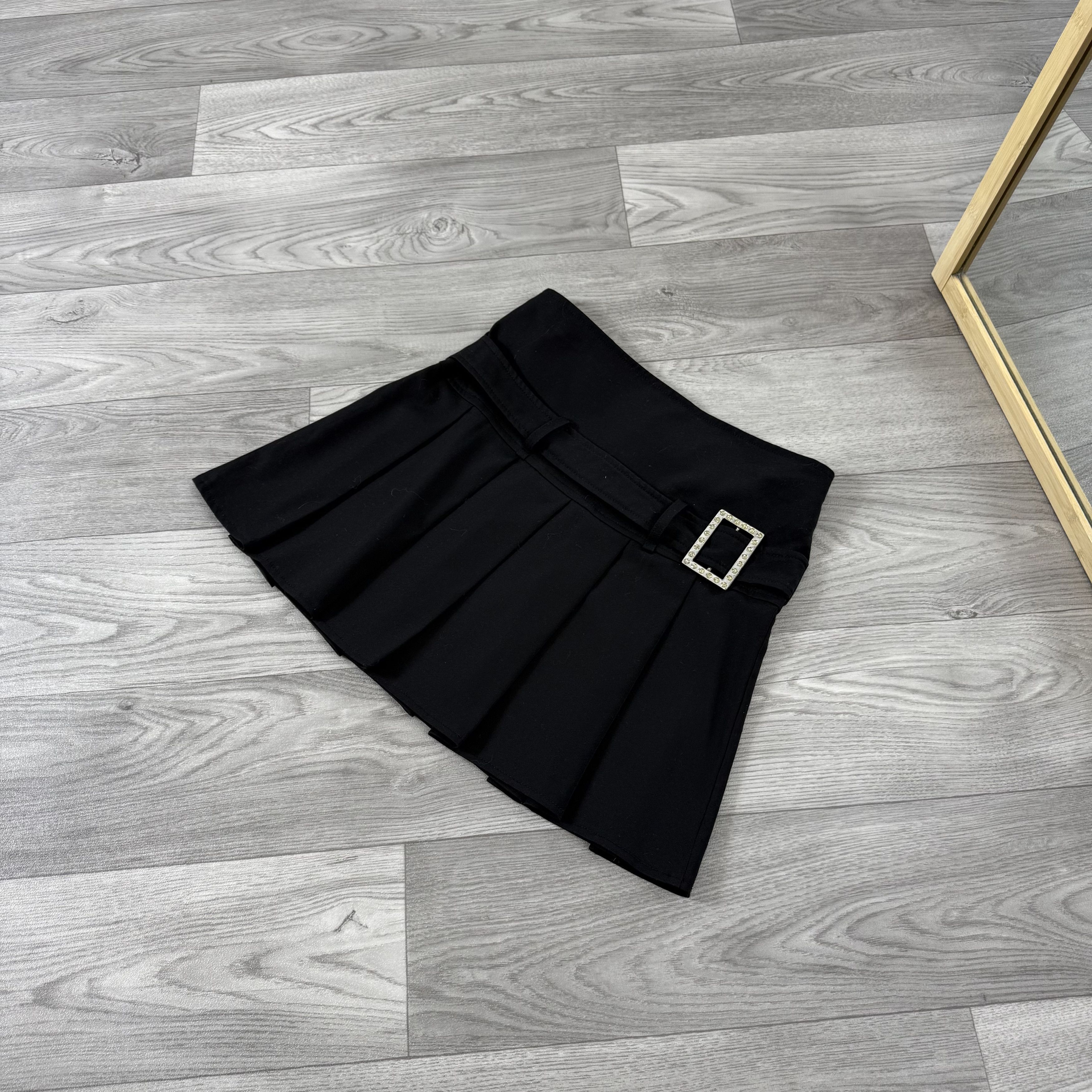 Vintage Vintage Y2K Black Tennis Skirt With Belt XS Size 26" / US 2 / IT 38 - 3 Thumbnail